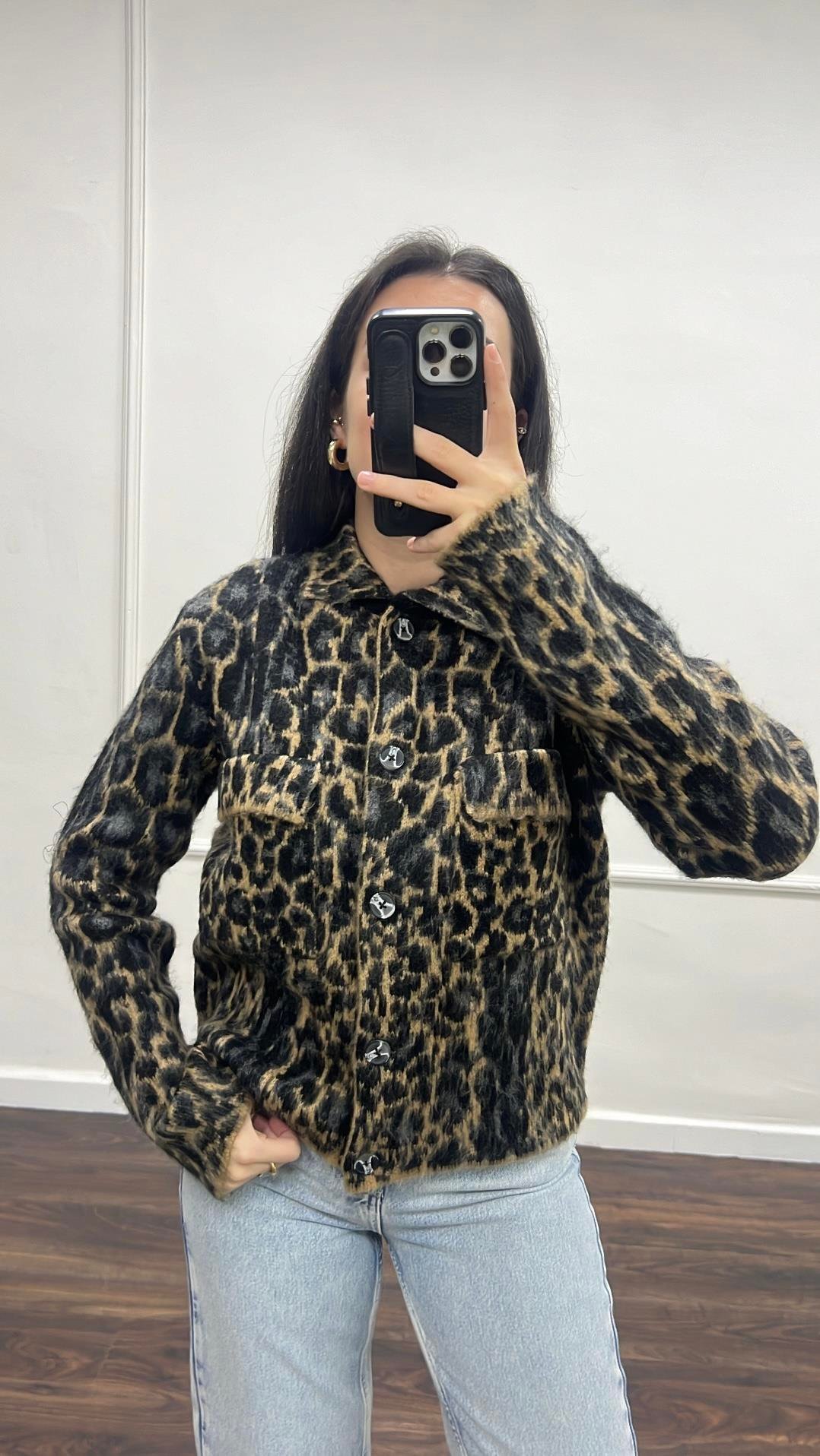 Polo Yaka Leopar Triko Ceket