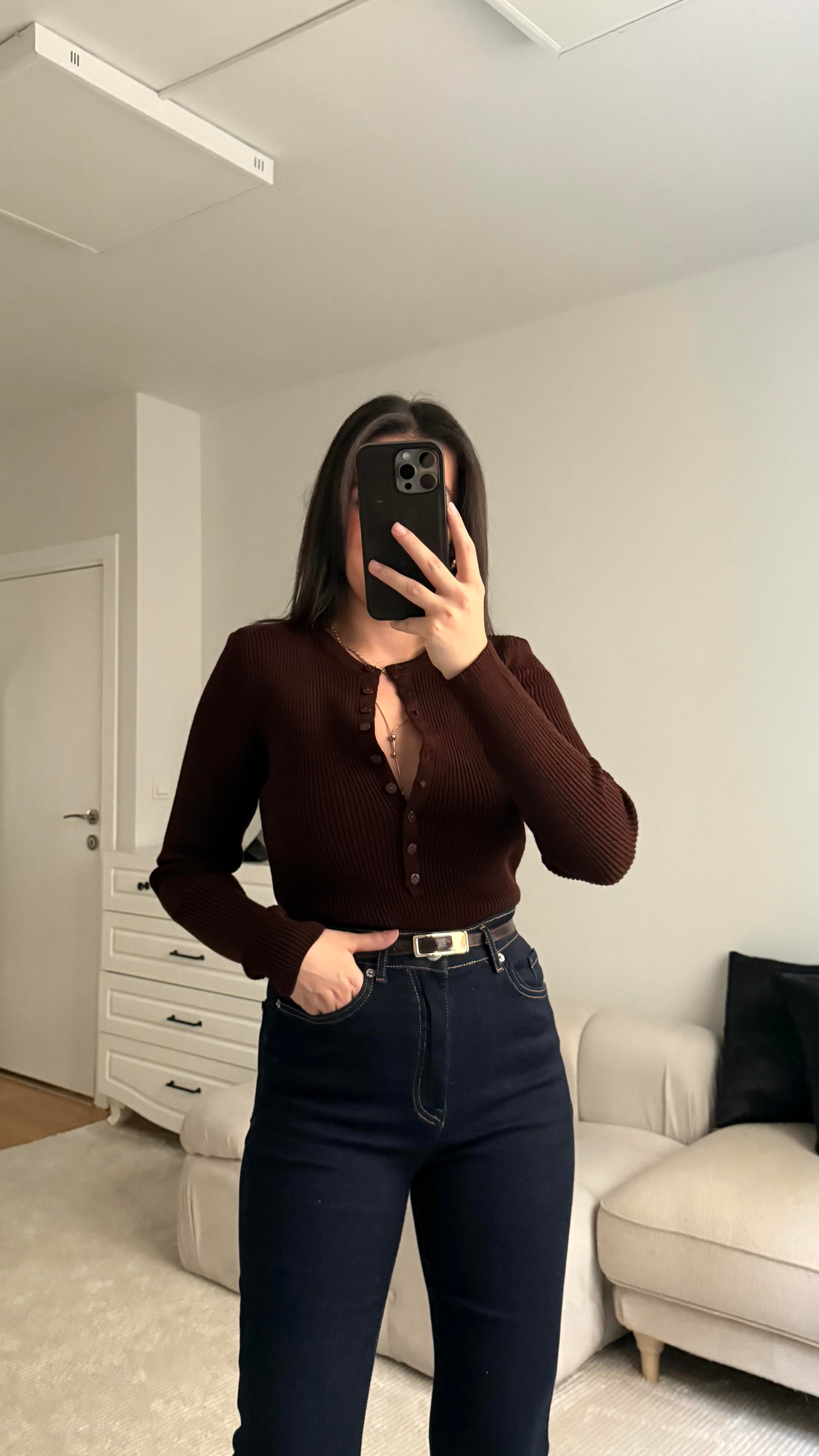 Rey Acı Kahve Full Düğmeli Triko