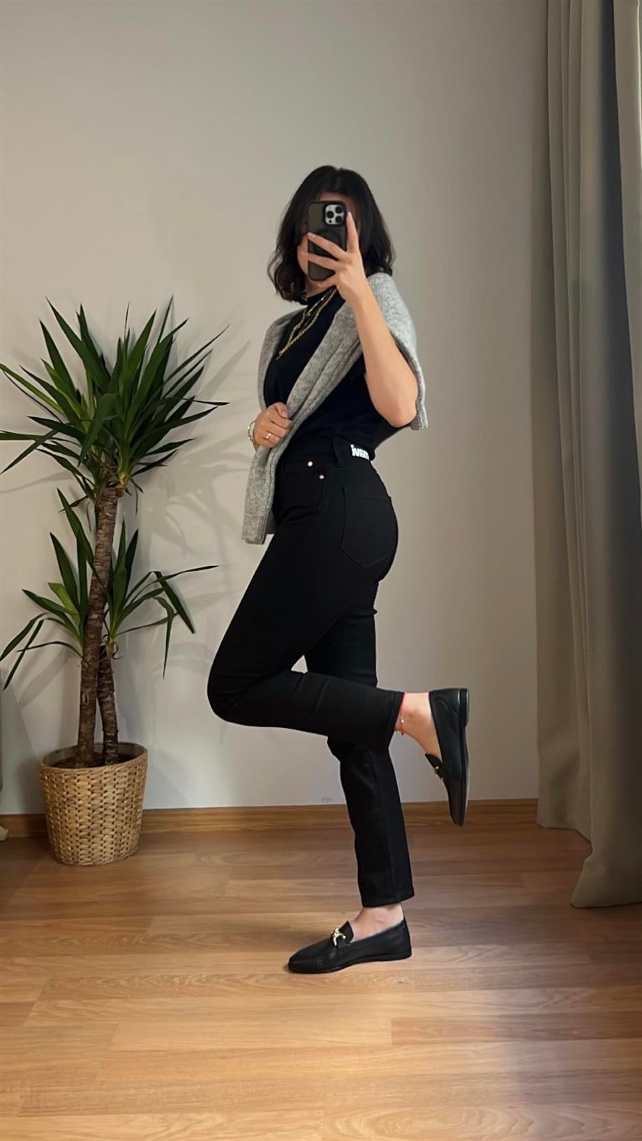 ROTİ SİYAH MOM JEAN