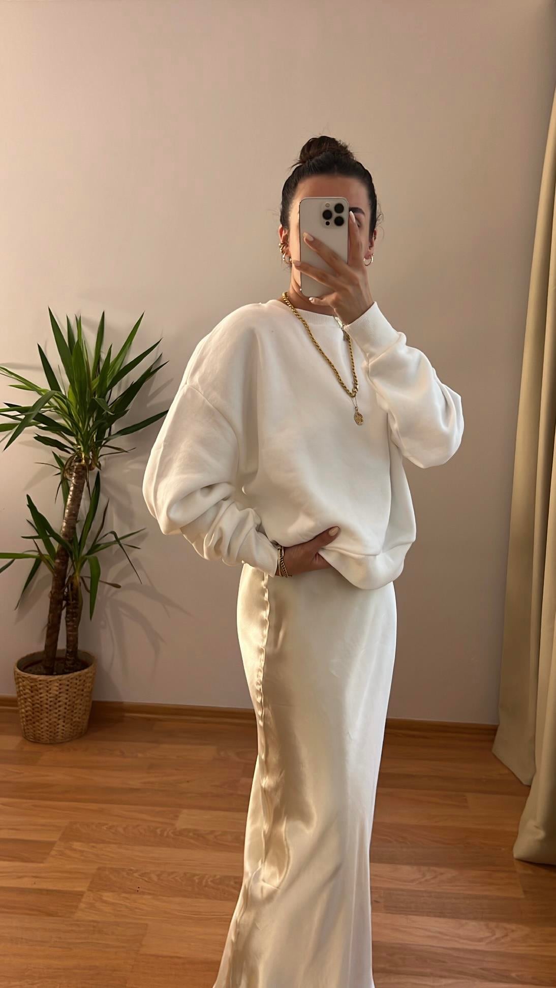 SAT BEYAZ SWEATSHIRT