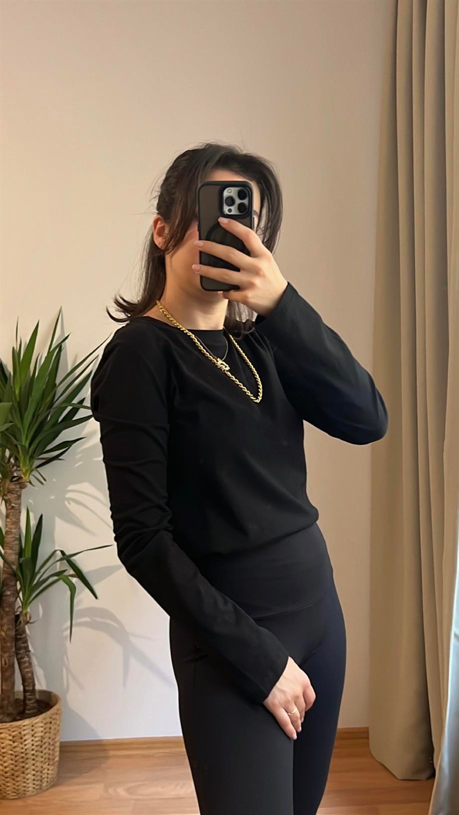 SİYAH BASIC UZUN KOLLU TİŞÖRT 