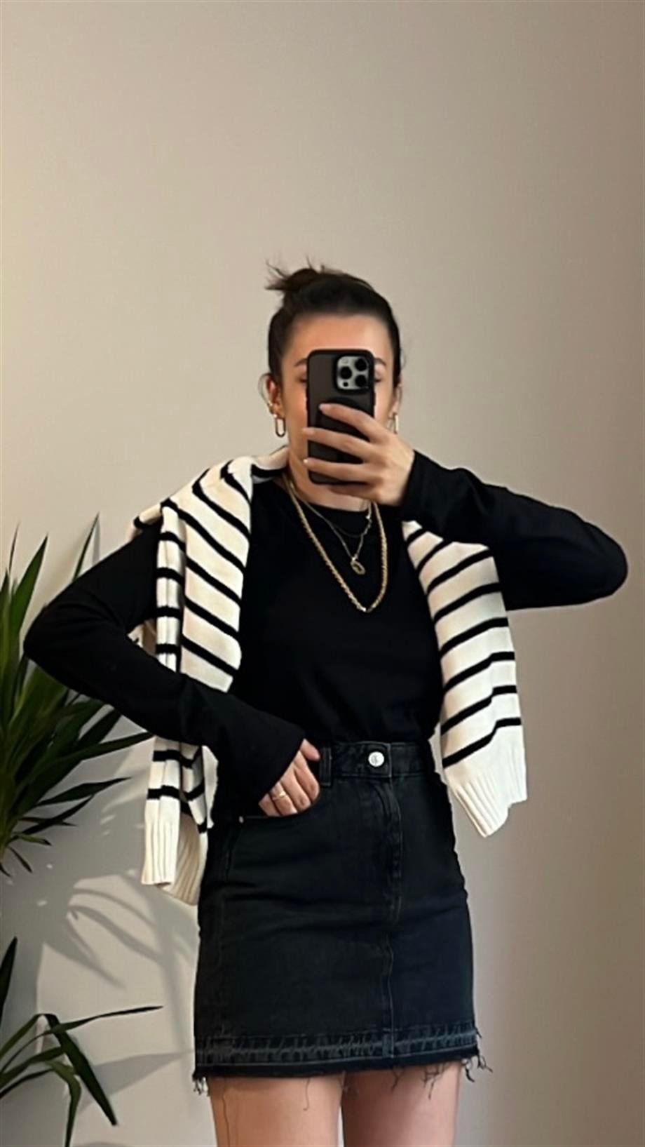 SİYAH BASIC UZUN KOLLU TİŞÖRT 