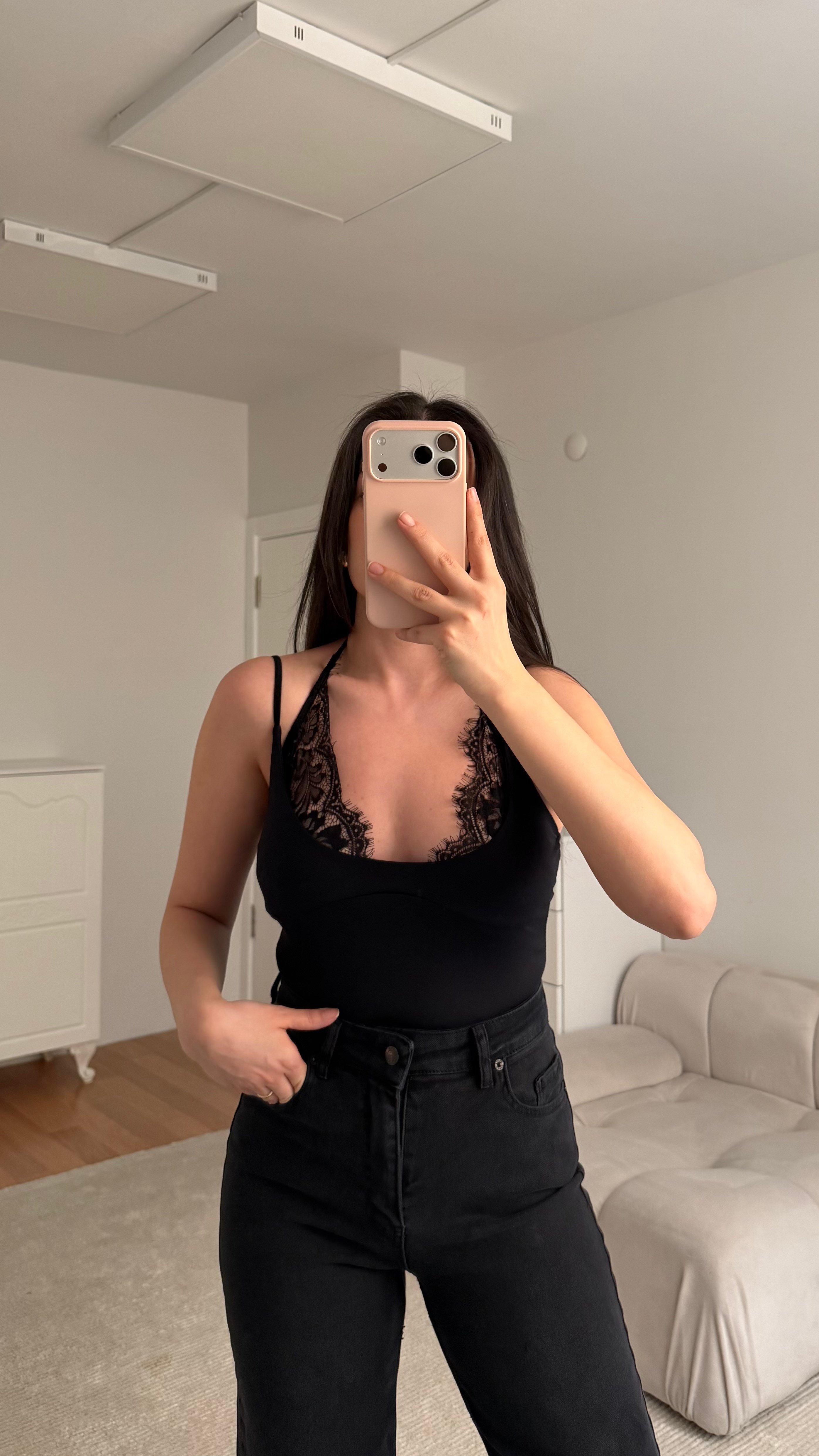 Siyah Dantel Yaka Bağlamalı Body suit