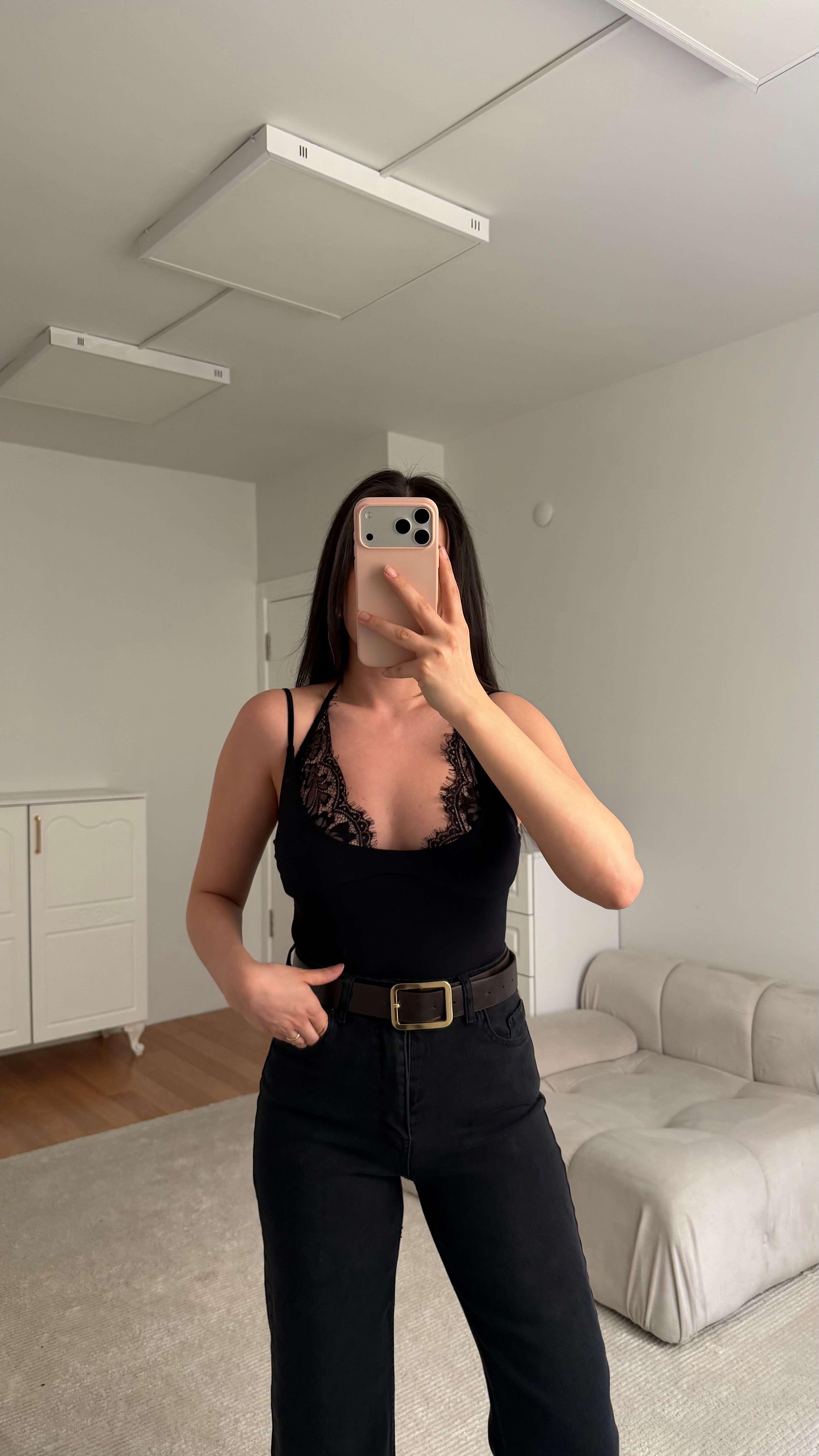 Siyah Dantel Yaka Bağlamalı Body suit