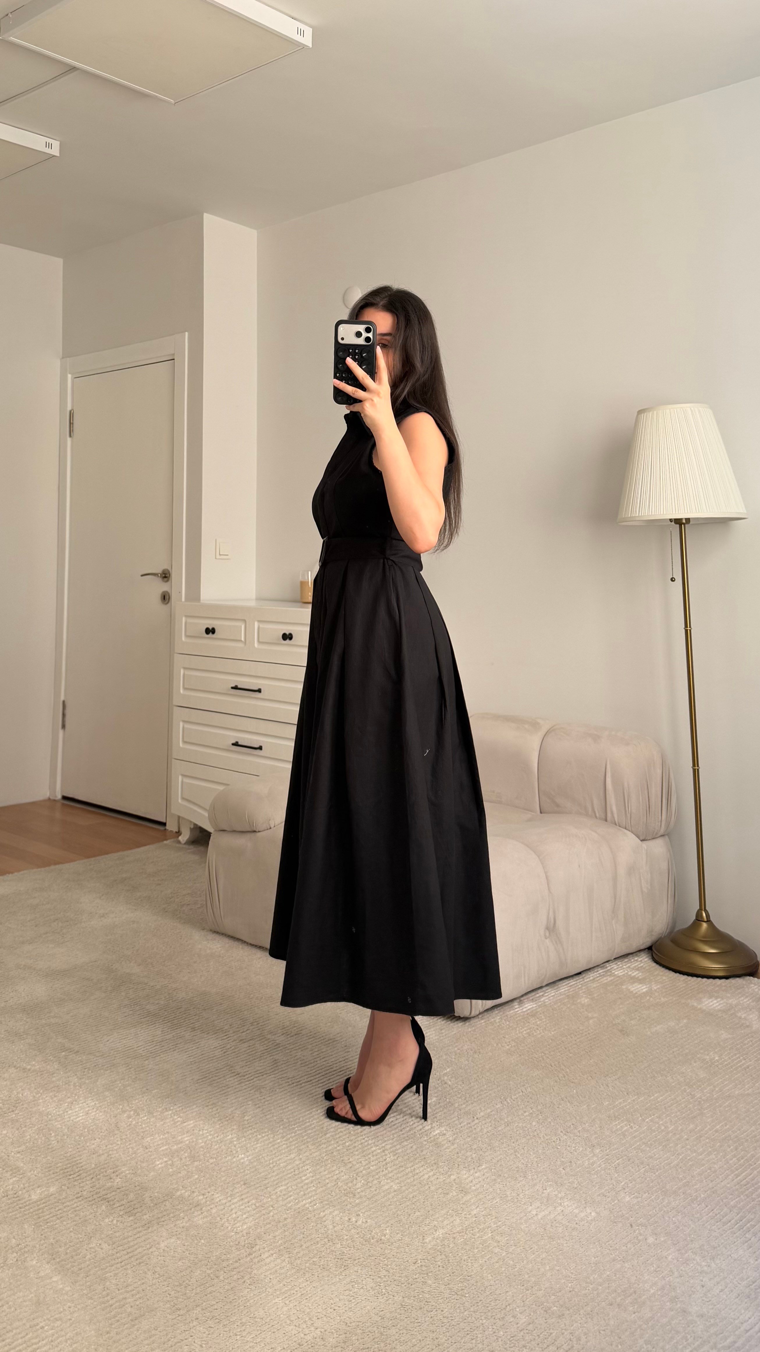 Siyah Düğmeli Kemer Detay Keten Elbise