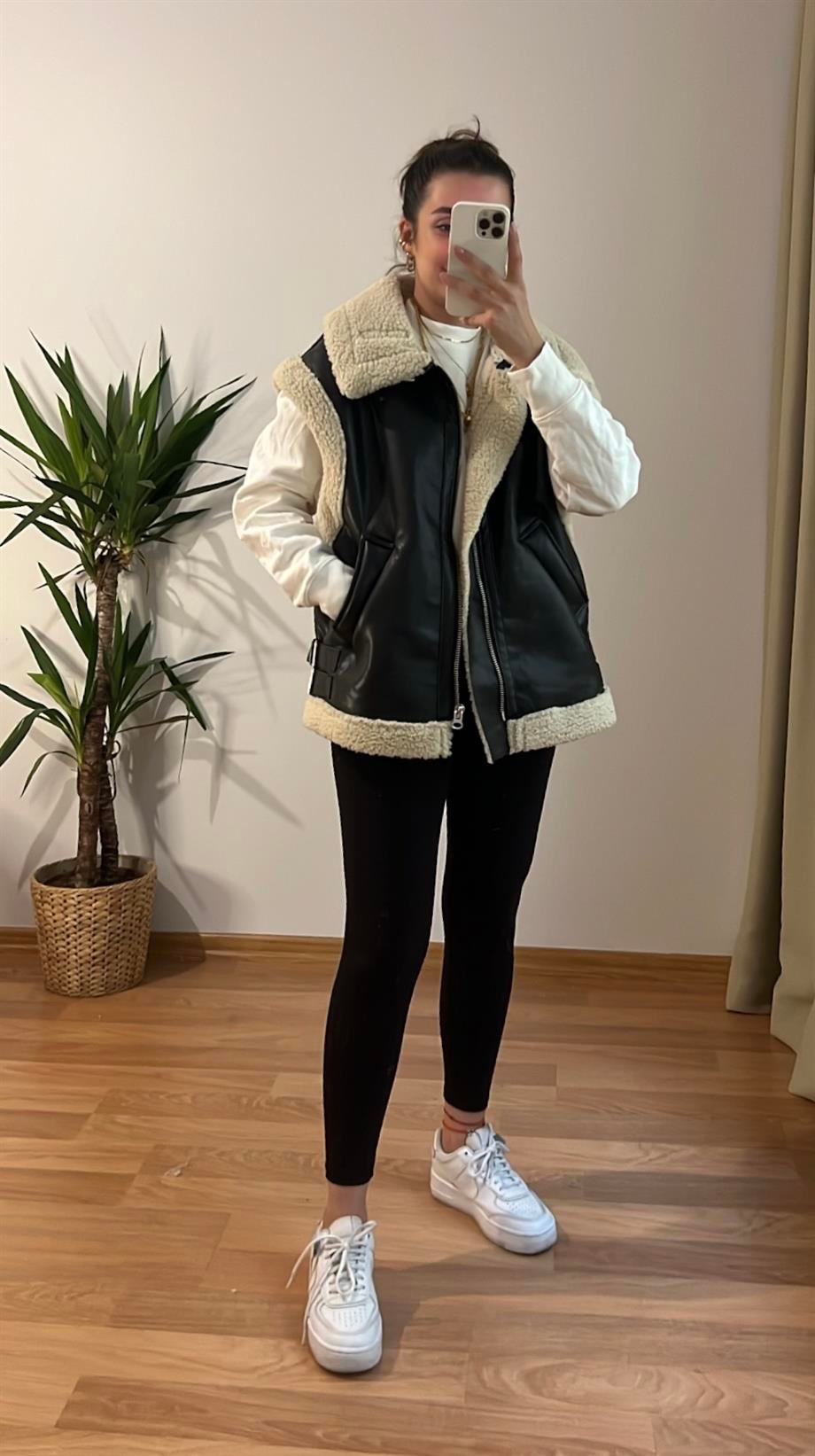 SİYAH İÇİ TEDDY YELEK