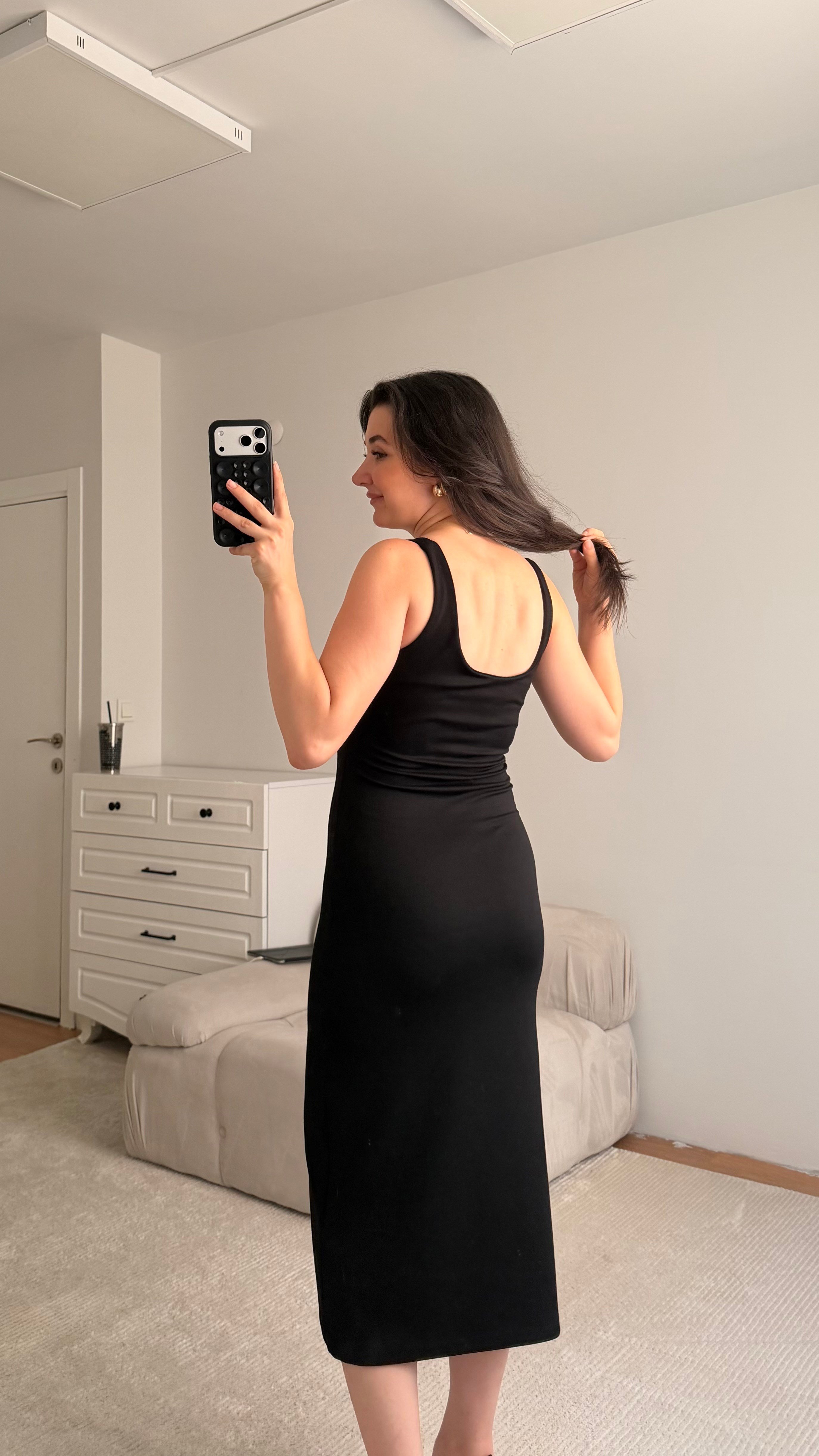 Siyah Kare Yaka Askılı Midi Elbise 