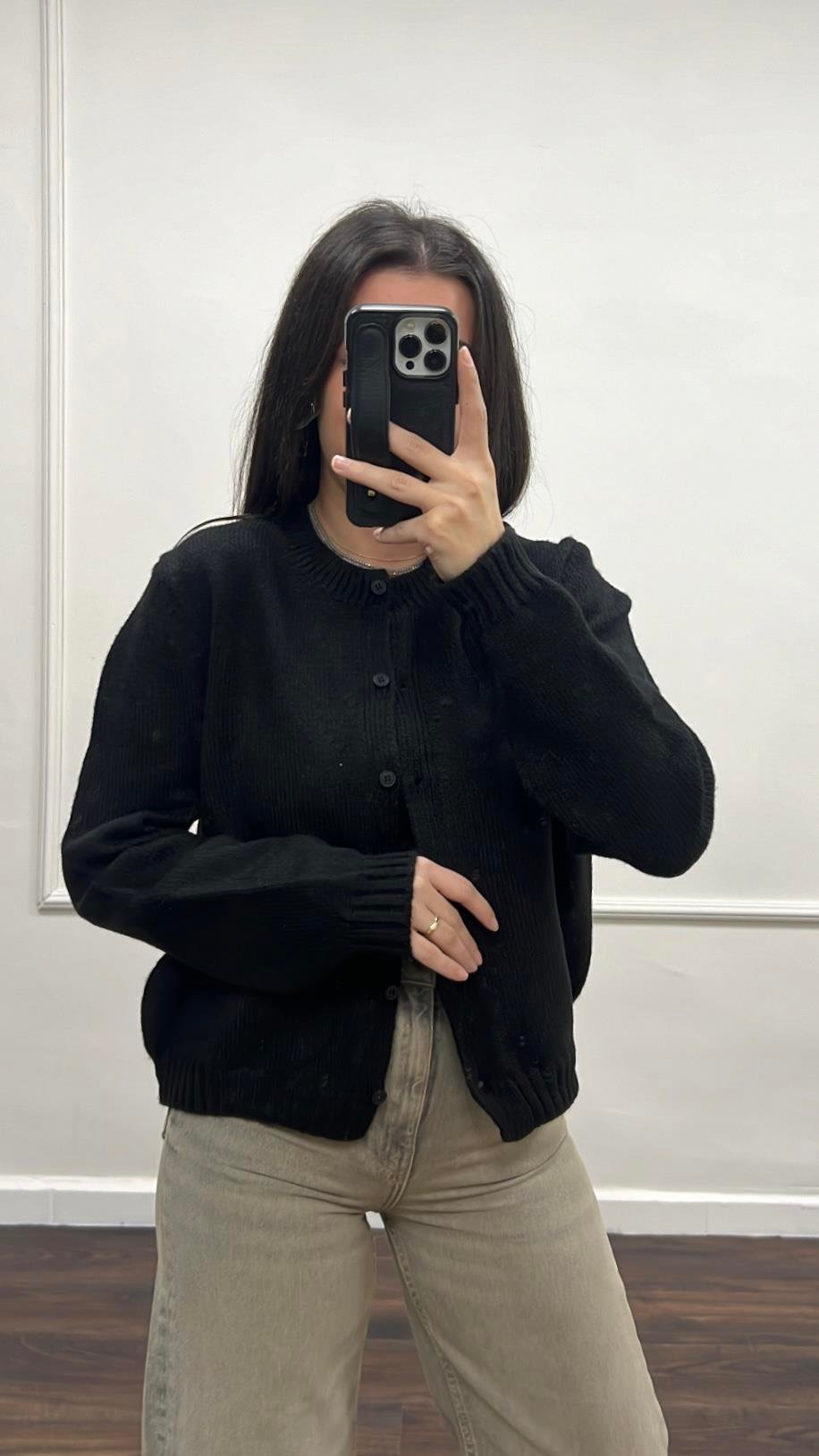 Siyah Mini Düğme Detaylı Basıc Hırka