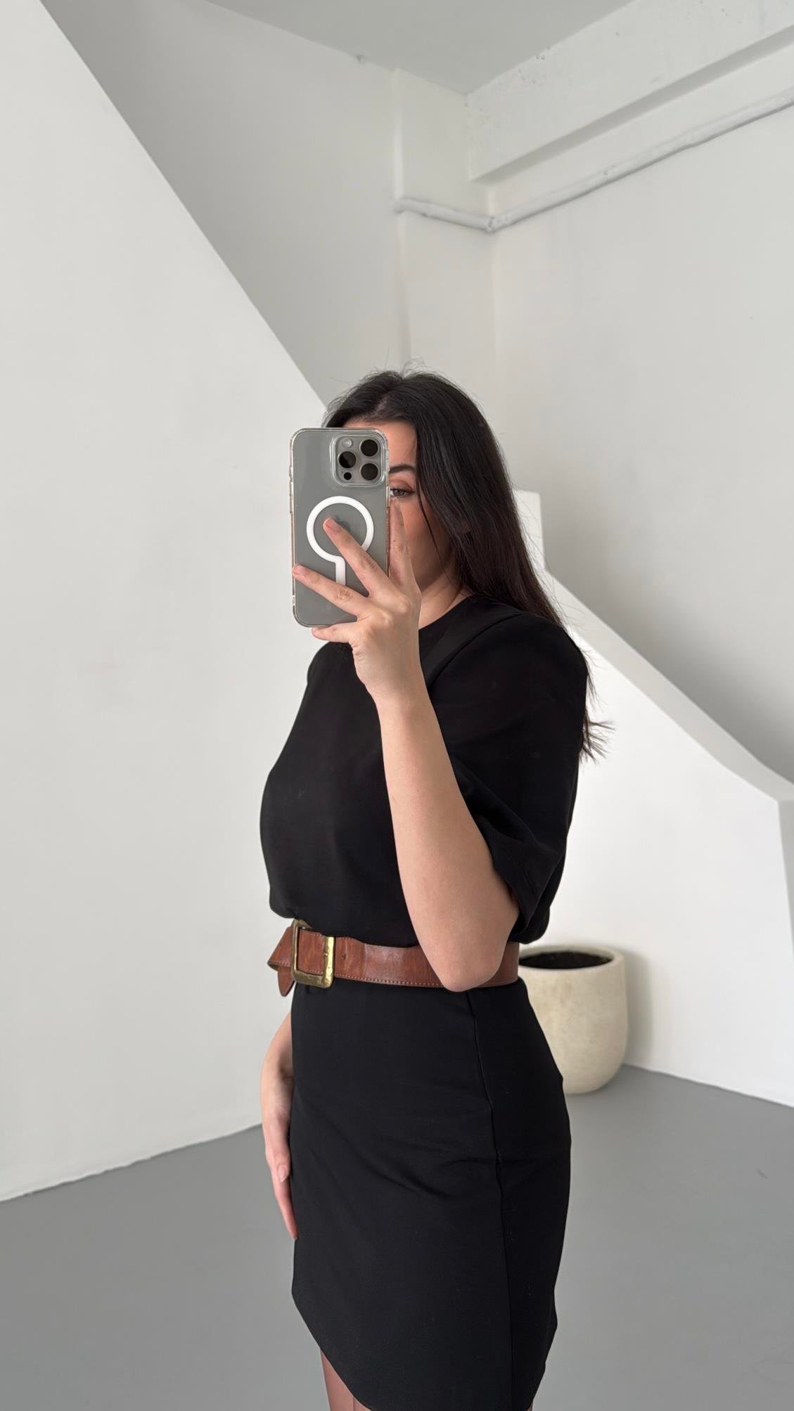 Siyah Vatkalı Basıc Tişört