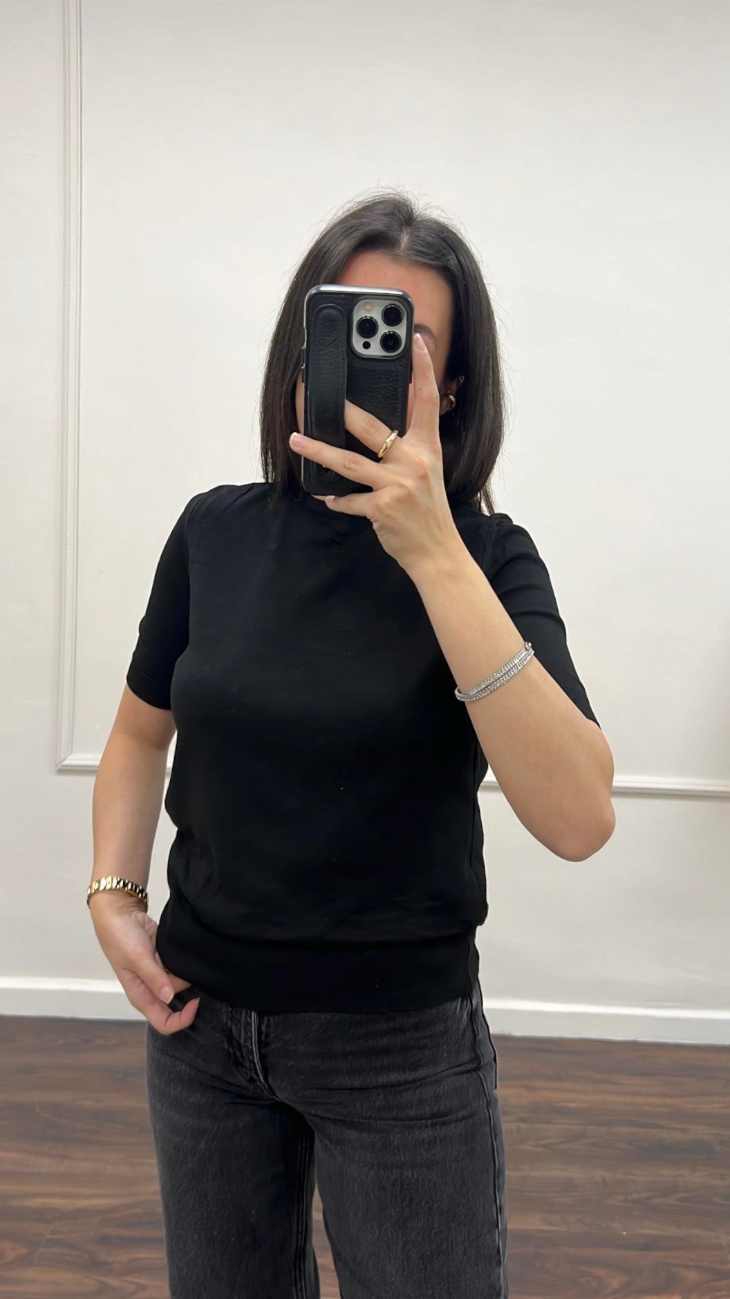 Siyah Viskon Örme Triko Bluz