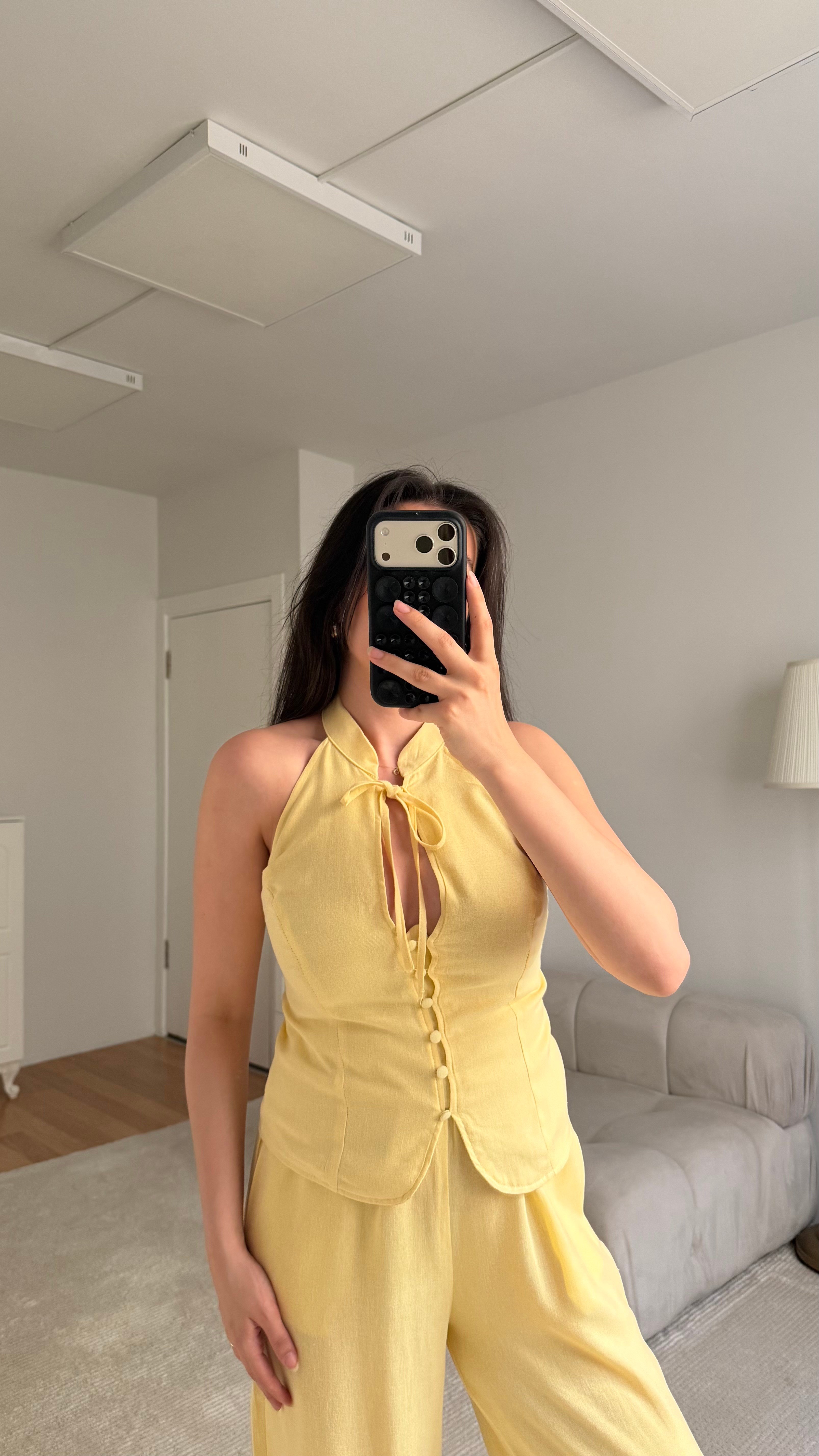 Soft Sarı Halter Yaka Düğmeli Keten Bluz Takım