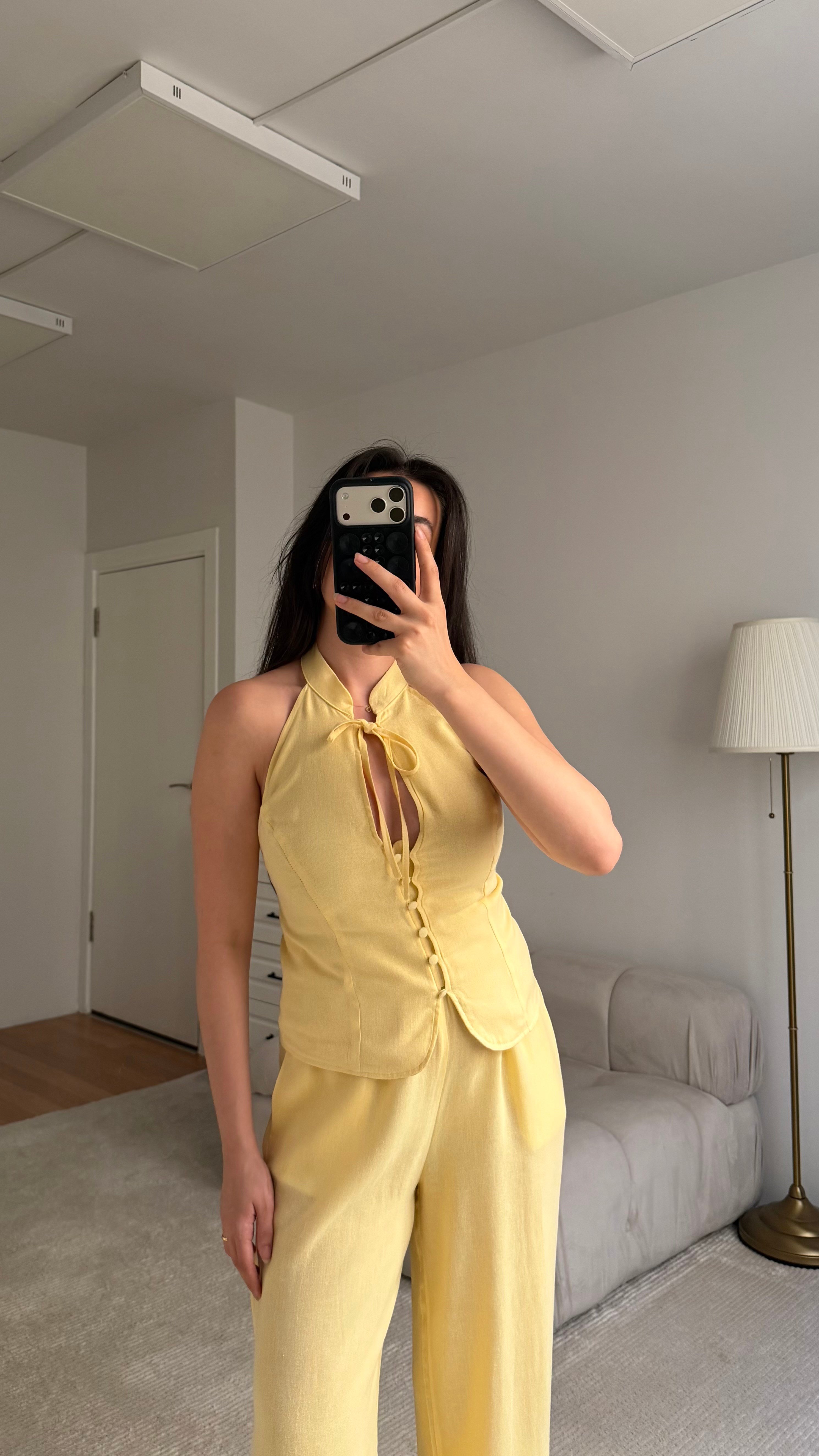 Soft Sarı Halter Yaka Düğmeli Keten Bluz Takım
