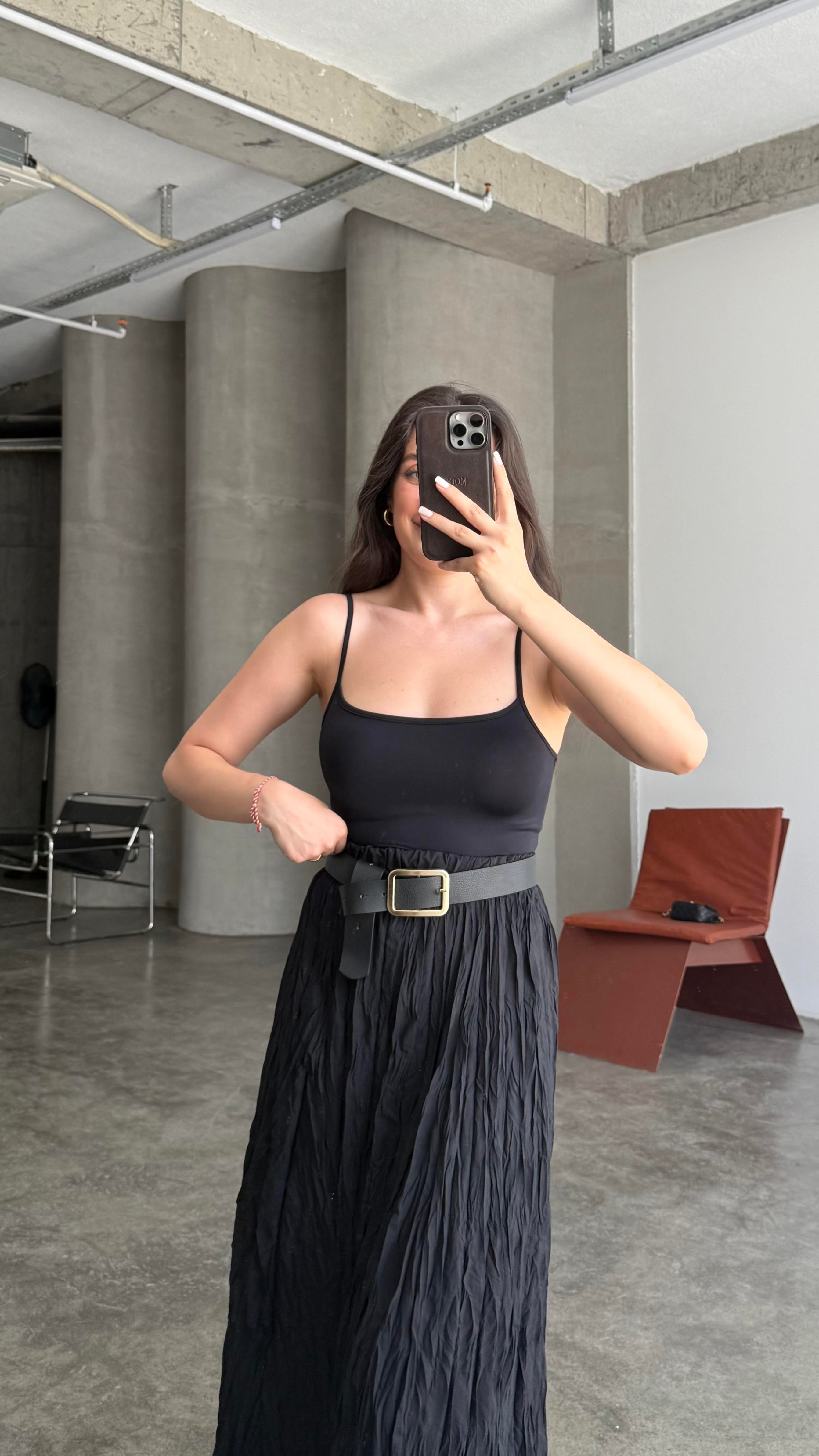 STAR Siyah İp Askılı Crop