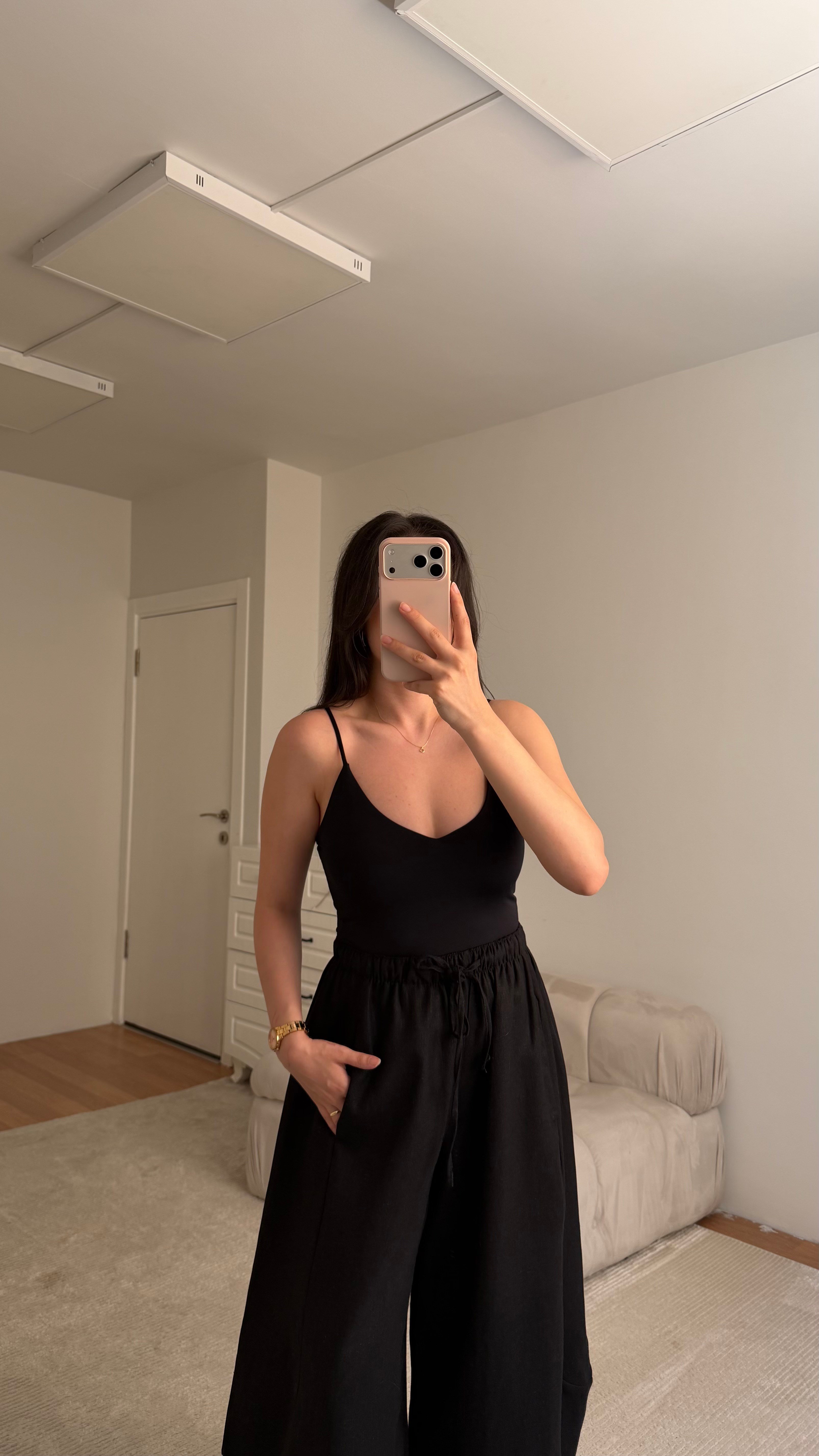 Star Siyah V Yaka Askılı Body Suit