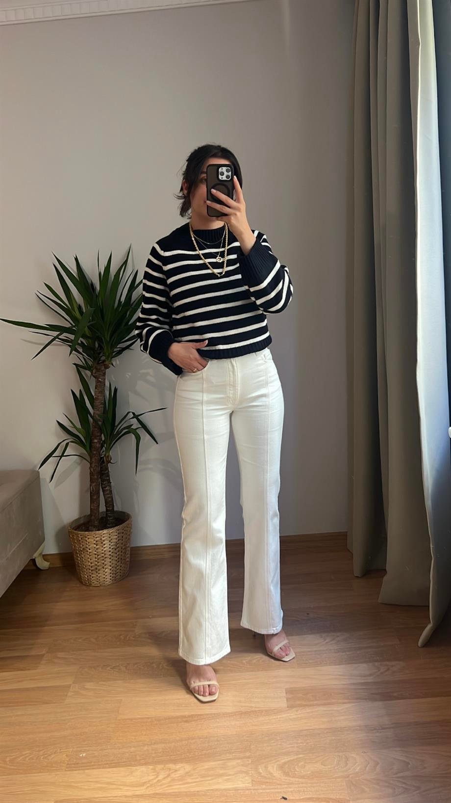TUDİ EKRU FLARE MODEL YÜKSEK BEL JEAN