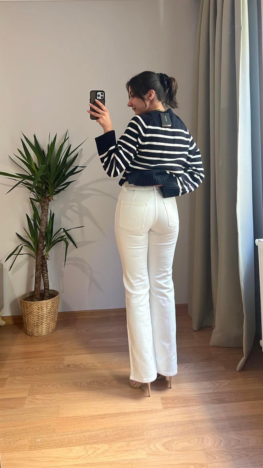 TUDİ EKRU FLARE MODEL YÜKSEK BEL JEAN