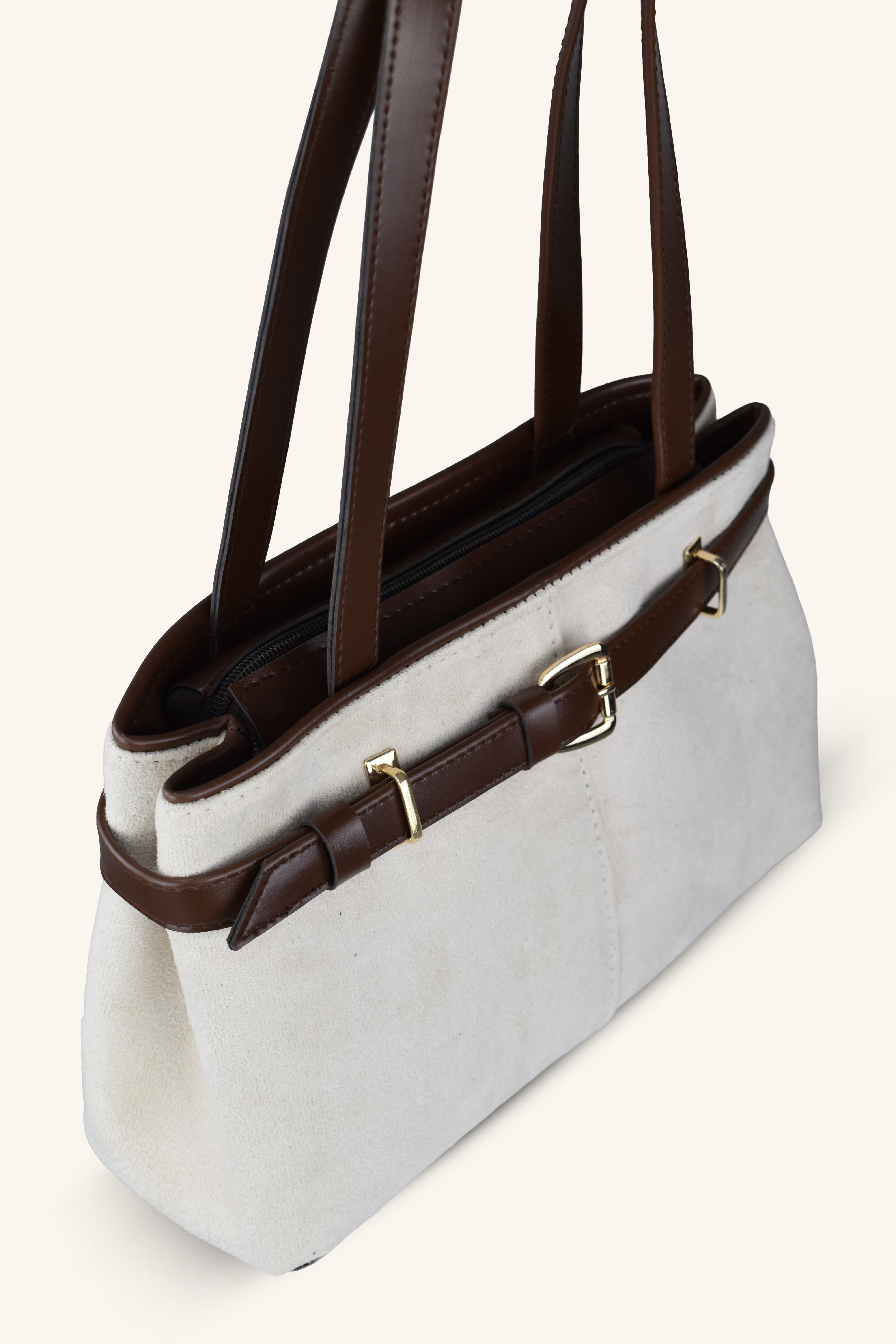 Kemer Detaylı Süet El ve Omuz Çantası - Krem