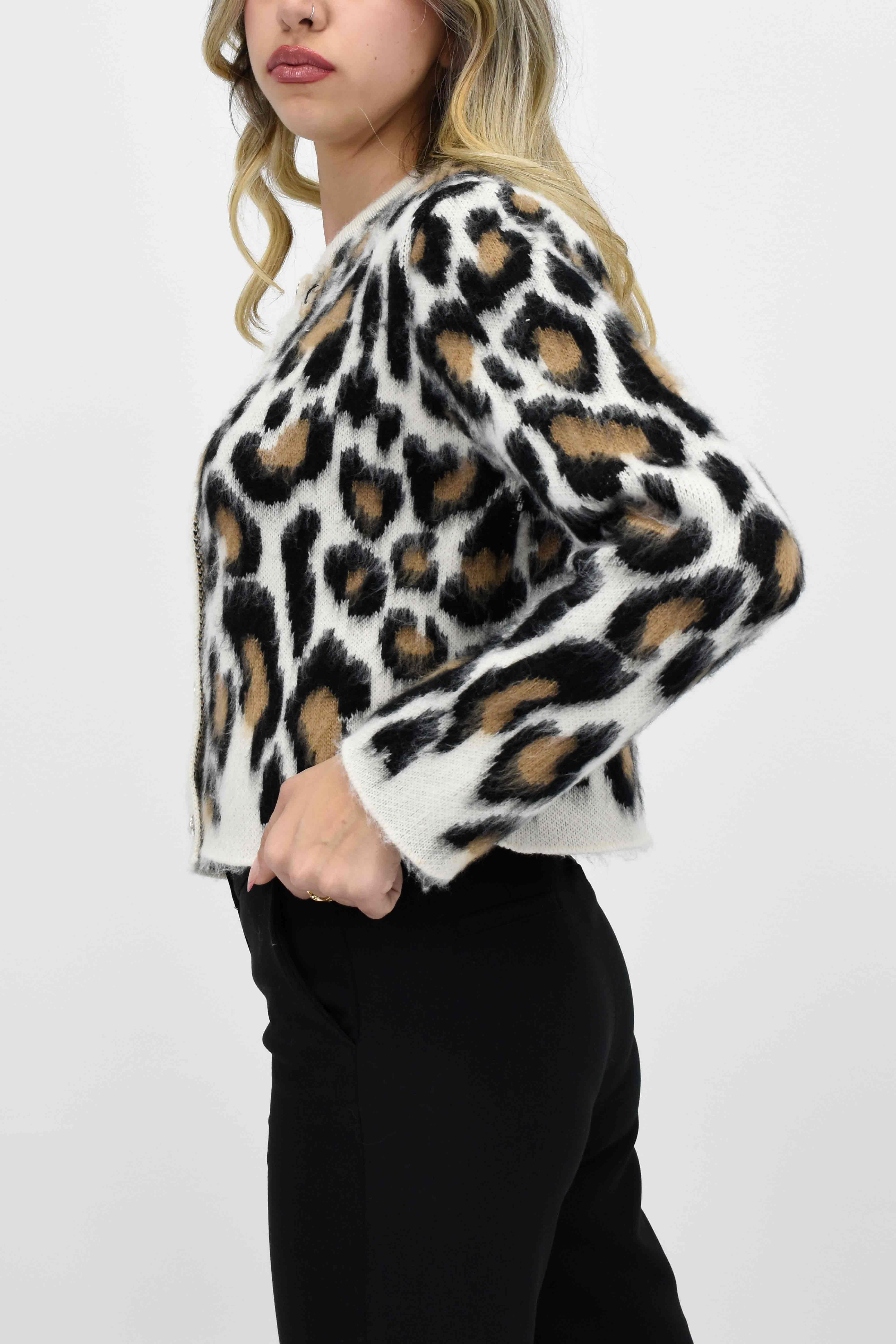 Leopar Desenli Düğmeli Hırka-Siyah 