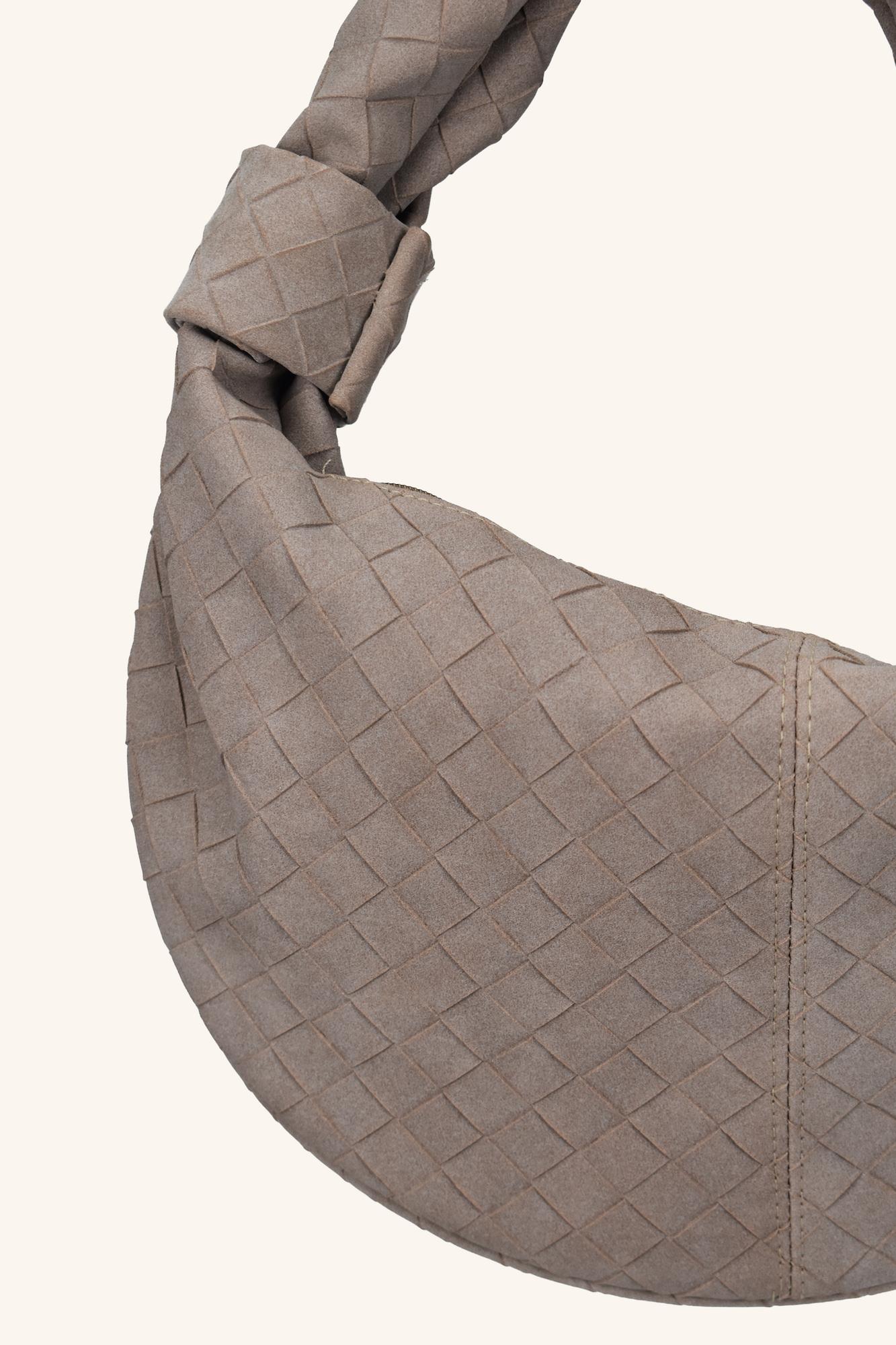 Luxe Model Yuvarlak Süet Çanta - Vizon