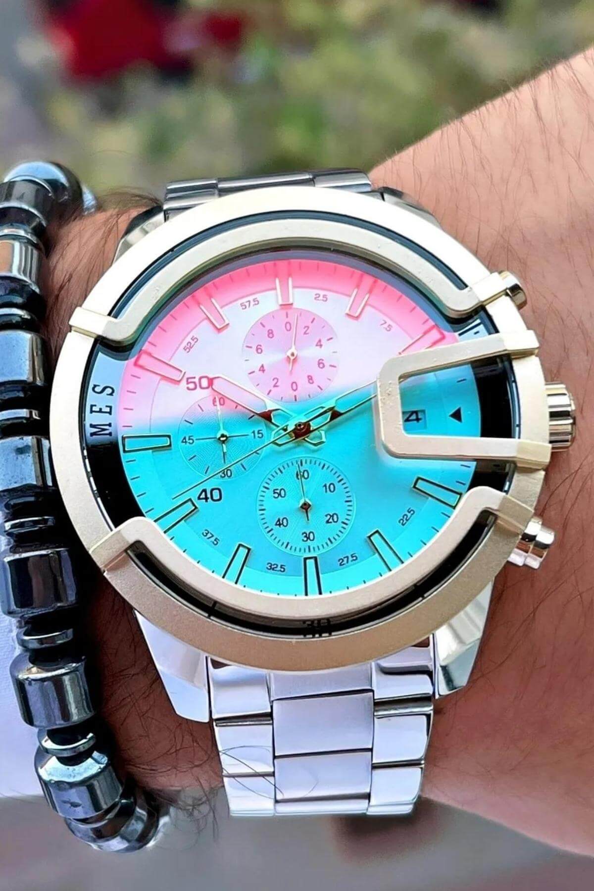 Commes Çelik Kordon Kronometre ve Takvimli Gümüş Altın Renk Unisex Klasik Kol Saati CM1905-SGS