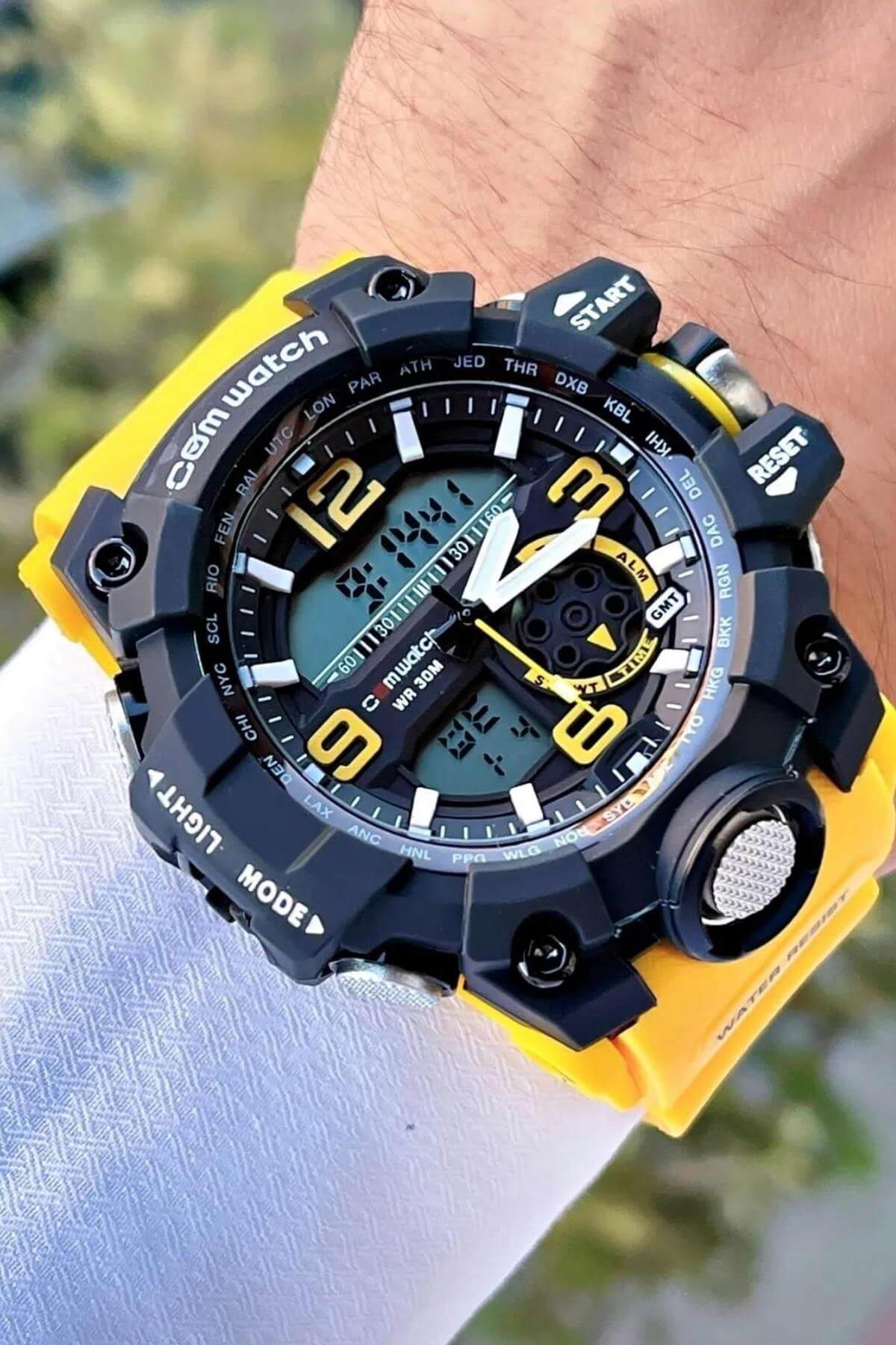 Comwatch Dijital Analog Mekanizmalı Silikon Kordon Sarı Renk Outdoor Erkek Spor Kol Saati 1523-SBS
