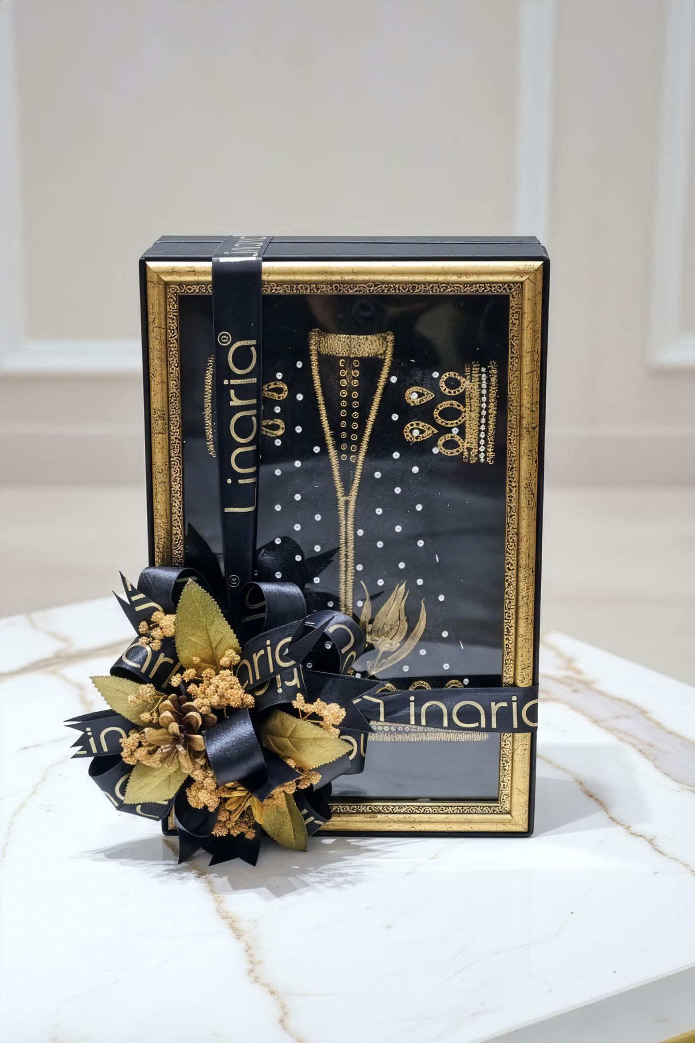 Kaftan Serisi: Gold Rölyefli Çikolata Kutusu