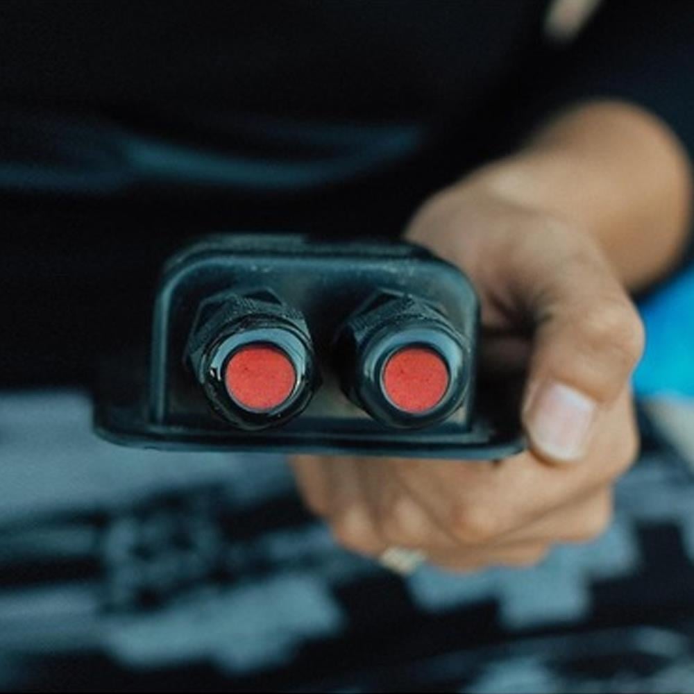 Güneş Paneli Tavan Kablo Koruma Kapağı Giriş Yuvası - Siyah