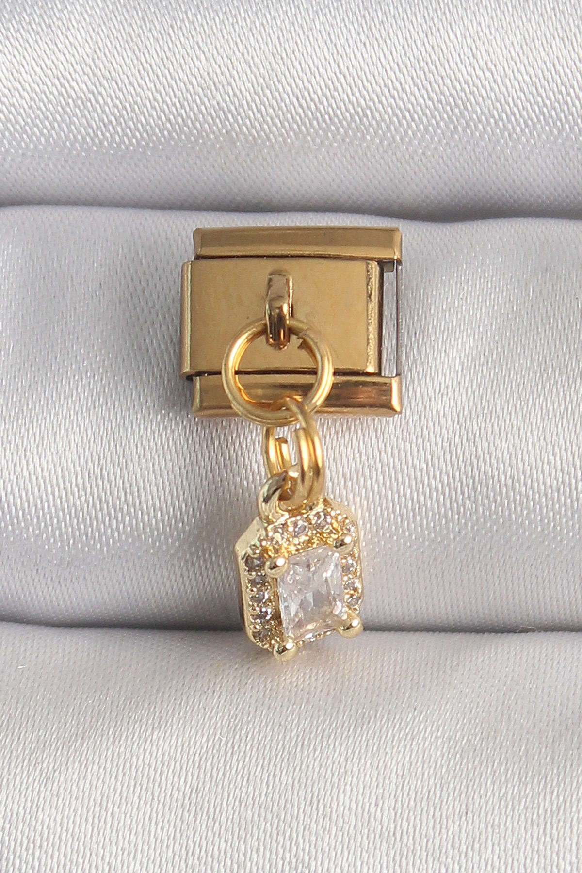 316L Çelik Gold Renk Sallantı Zirkon Taşlı Kare Model Charm