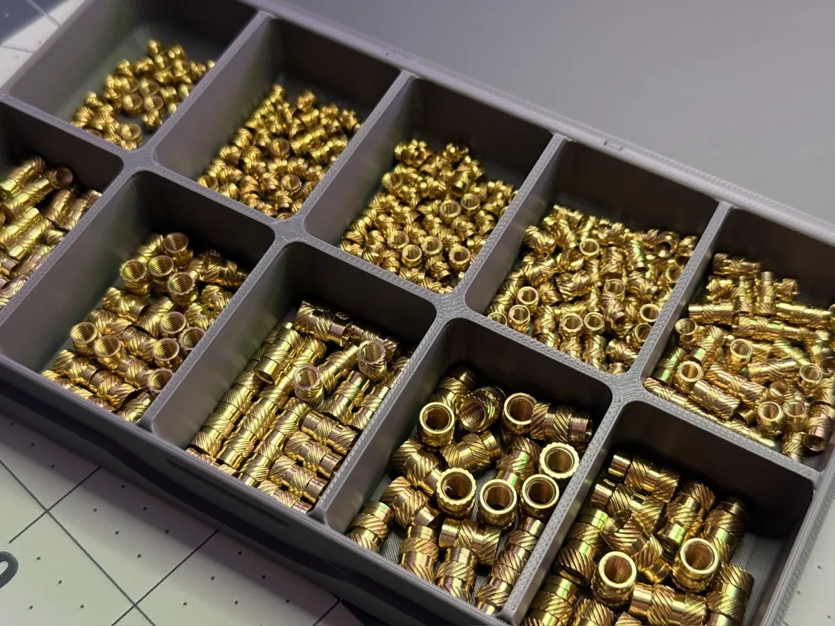 3D Baskı 10 Bölmeli Menteşeli Organizer Kutu Vida Cıvata ve Küçük Parça Saklama Kutusu Gri