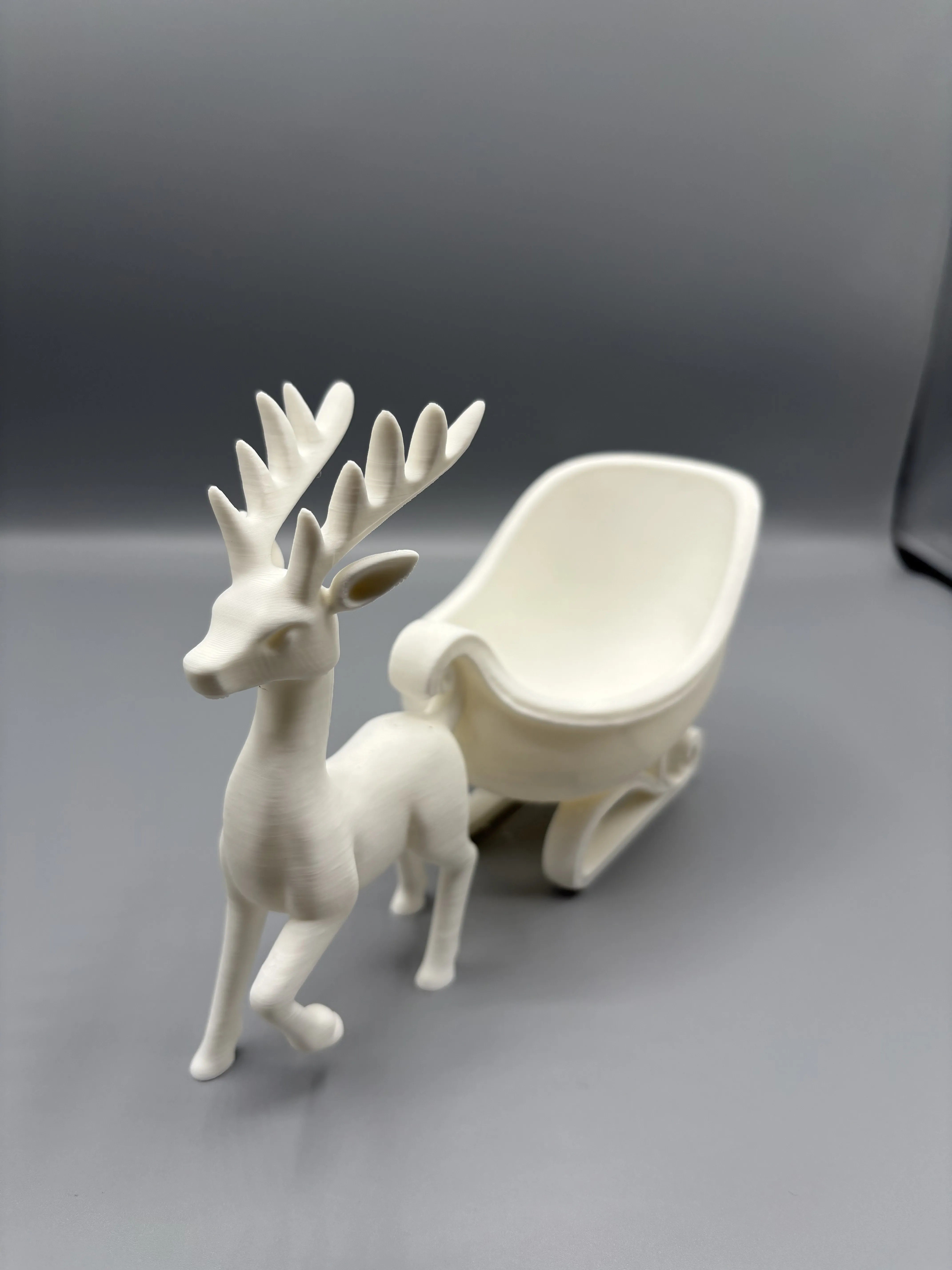 3D Baskı 2li Geyik ve Kızak Seti Beyaz Dekoratif Yılbaşı Objesi Konsol Şömine Masa Süsü Yeni Yıl