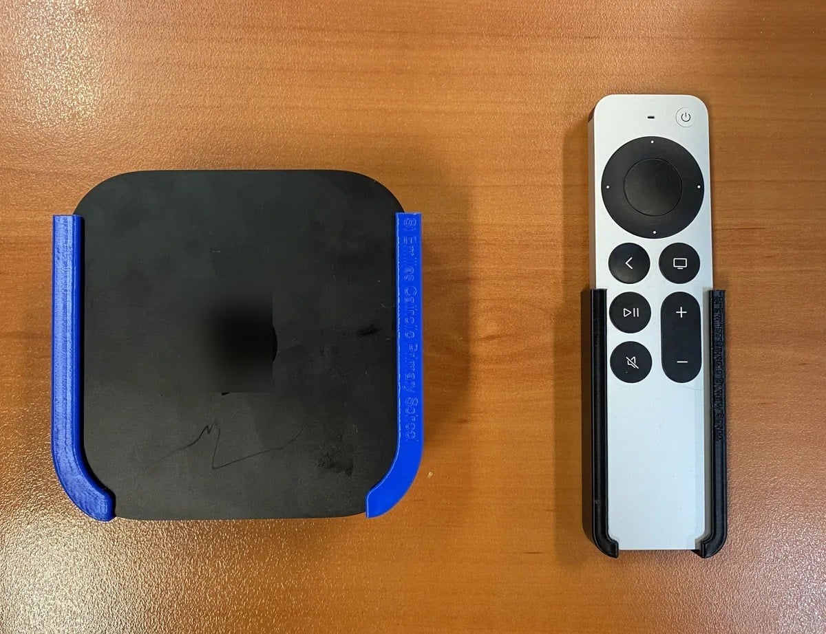 3D Baskı Duvara Monte Medya Kutusu ve Kumanda Tutucu Kablo Düzenleyici Set Altı Kutu Askısı Mavi