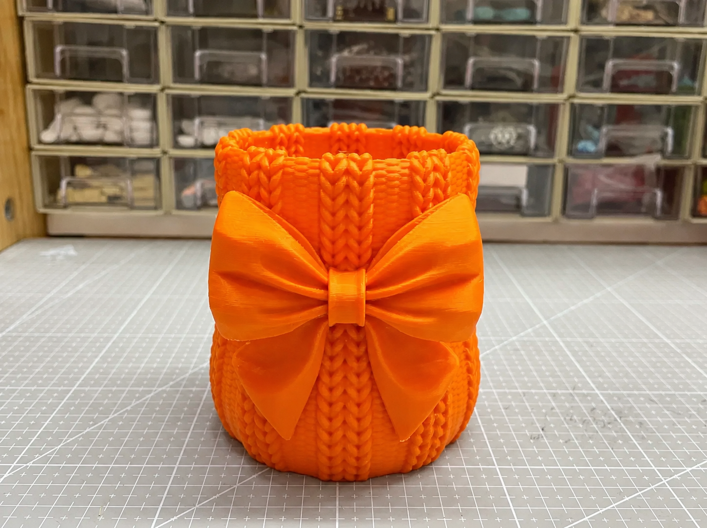 3D Baskı Fiyonklu Örgü Vazo - Dekoratif Çiçeklik-Turuncu
