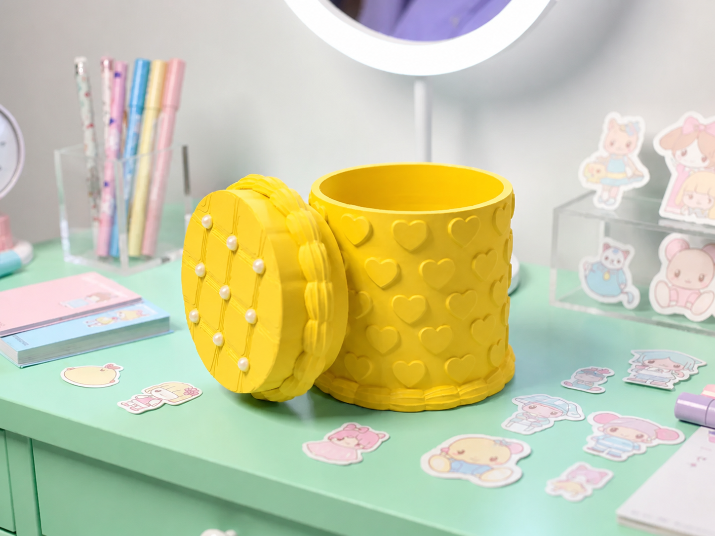 3D Baskı Kabartma Kalp Desenli Kapaklı Kalemlik - Masaüstü Organizer - Sarı