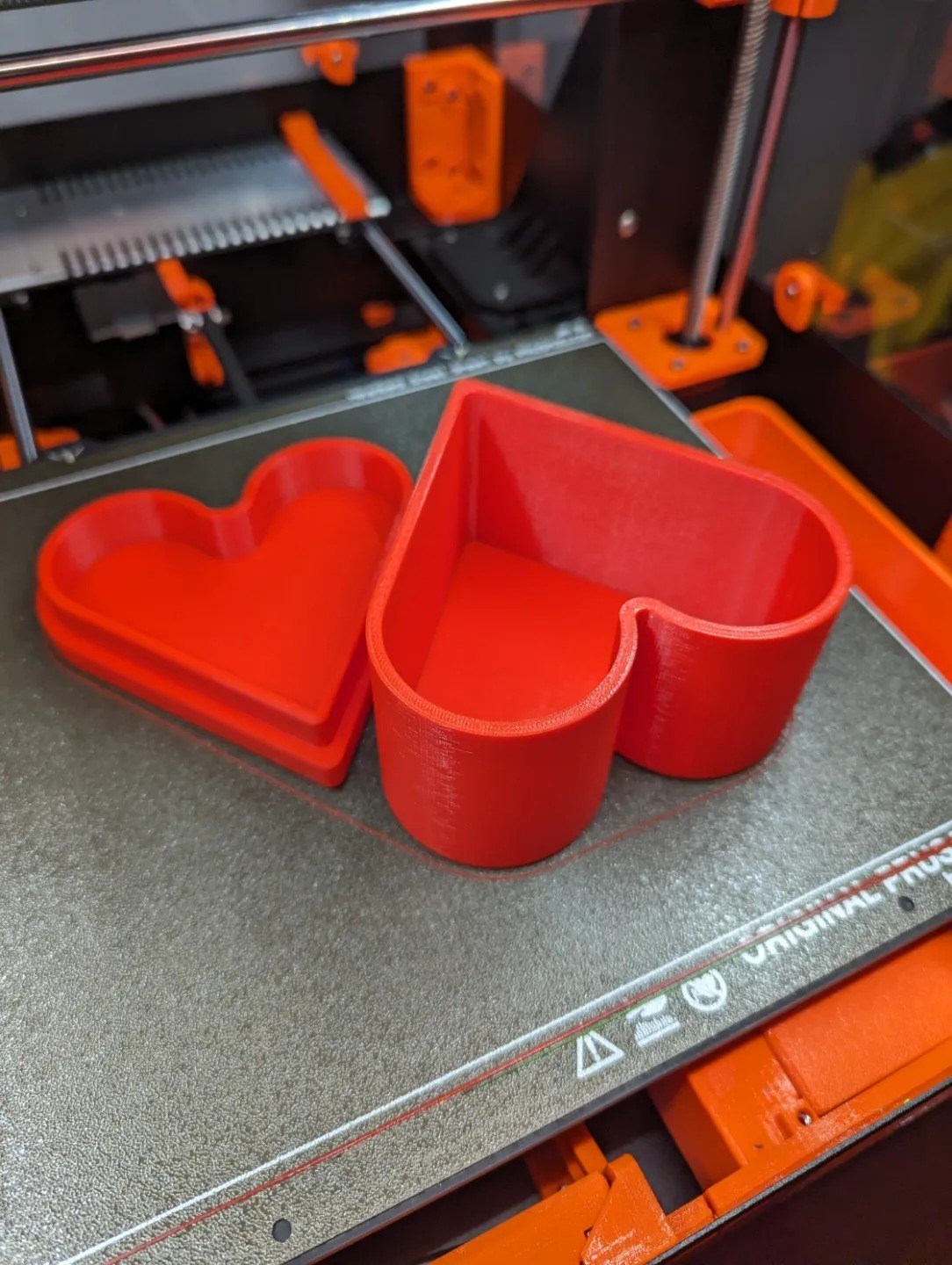 3D Baskı Kalp Şeklinde Kapaklı Hediye Kutusu Dekoratif Takı Yüzük Saklama Kutusu Sevgililer Günü 10x10x5 cm