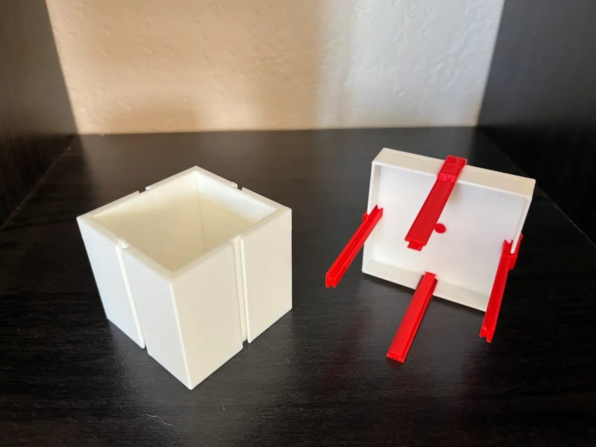 3D Baskı Kapağı Açılabilir Hediye Kutusu Kurdele Detaylı Mini Sürpriz Kutusu Beyaz Kırmızı
