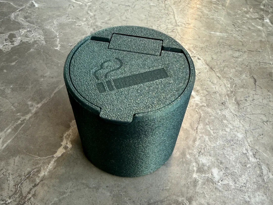 3D Baskı Kapaklı Küllük Menteşeli Rüzgar ve Koku Önleyici Dekoratif Sigara Küllüğü 11 cm