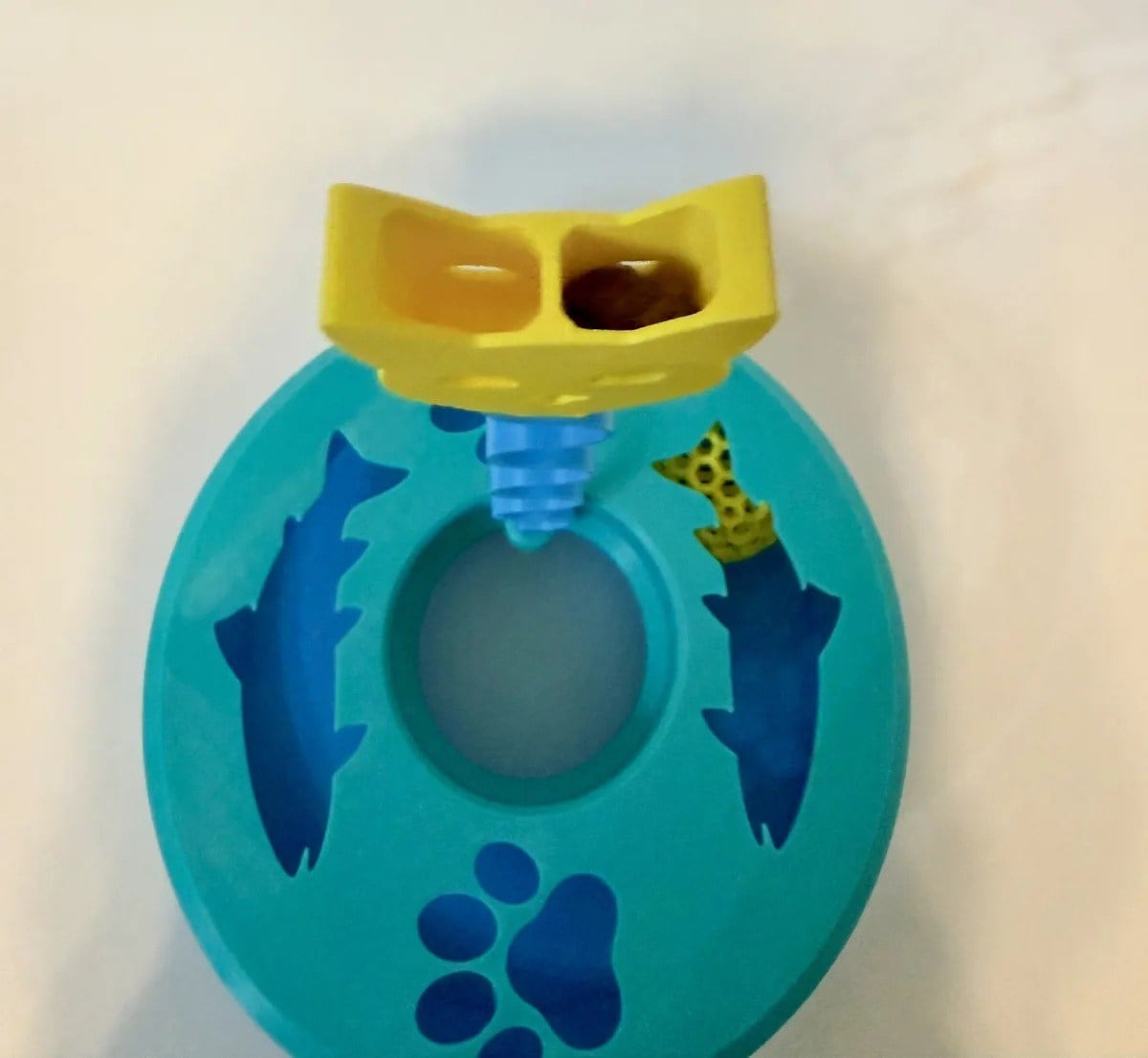 3D Baskı Kedi Ödül Bulmacası Yaylı Kedi Başlı Zeka Oyuncağı Kedi Nanesi Bölmeli Turkuaz Sarı