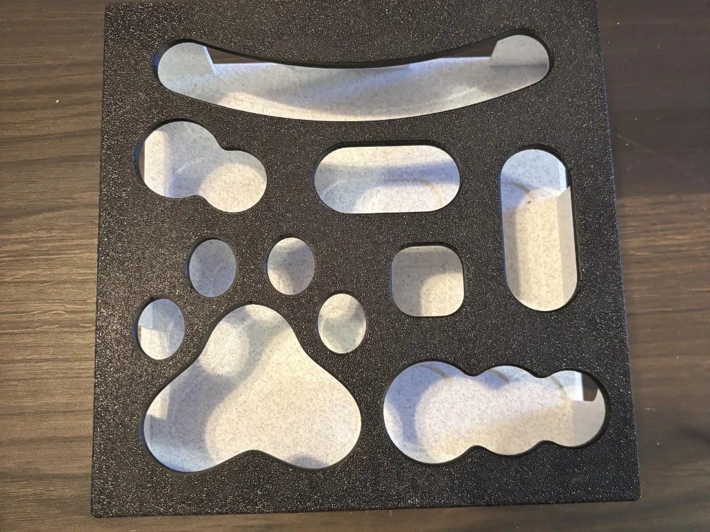 3D Baskı Kedi Zeka Oyuncağı Yavaş Yeme Aktivite Kutusu Tuğla Desenli Ödül Mama Bulmaca Siyah Beyaz