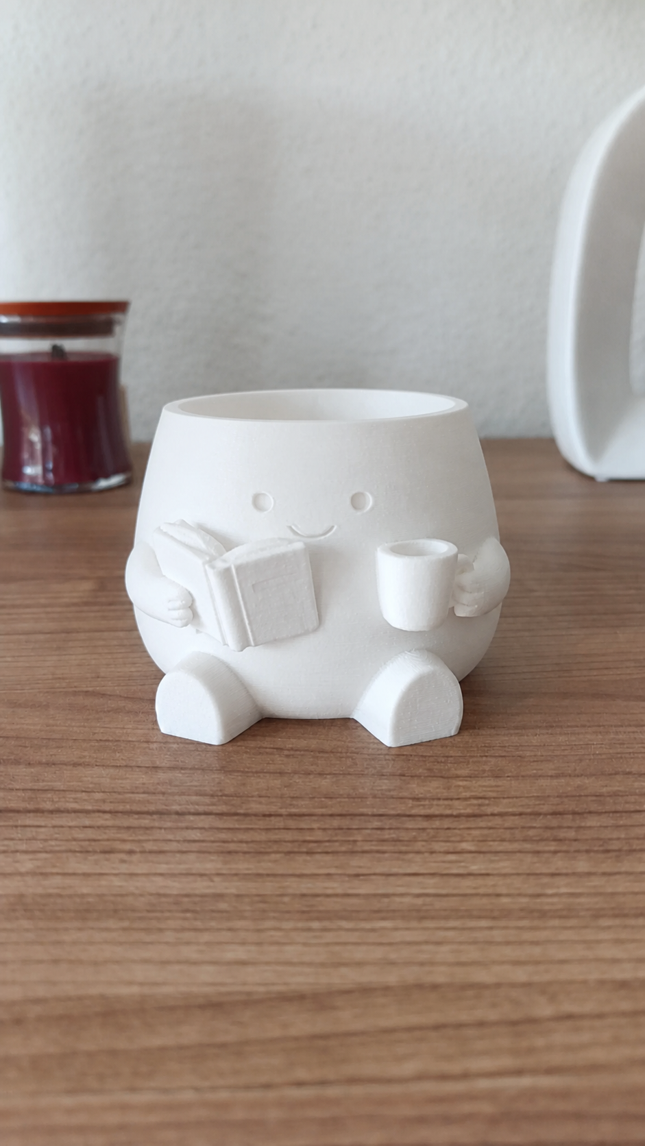 3D Baskı Kitap Okuyan Saksı - Kupa Tutan Sevimli Saksı-Beyaz