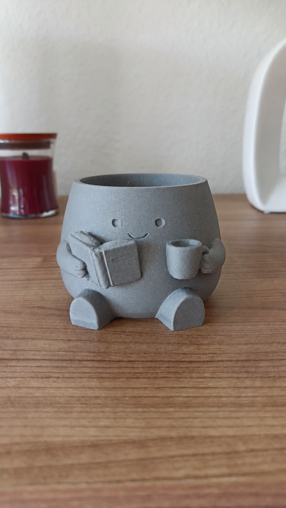 3D Baskı Kitap Okuyan Saksı - Kupa Tutan Sevimli Saksı-Gri