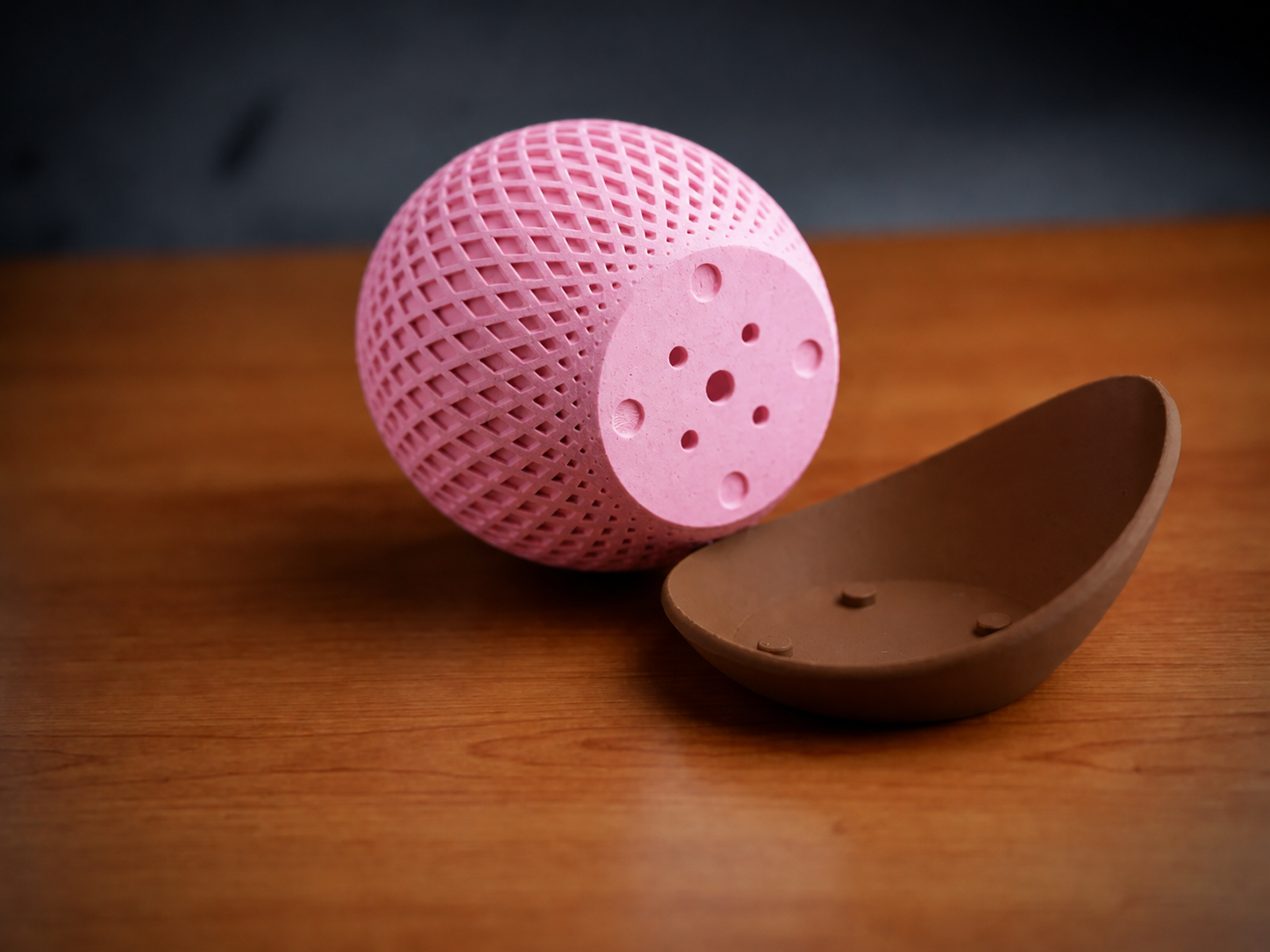 3D Baskı Küre Saksı - Kafes Dokulu İki Parçalı Dekoratif Saksı - Pembe-Kahverengi