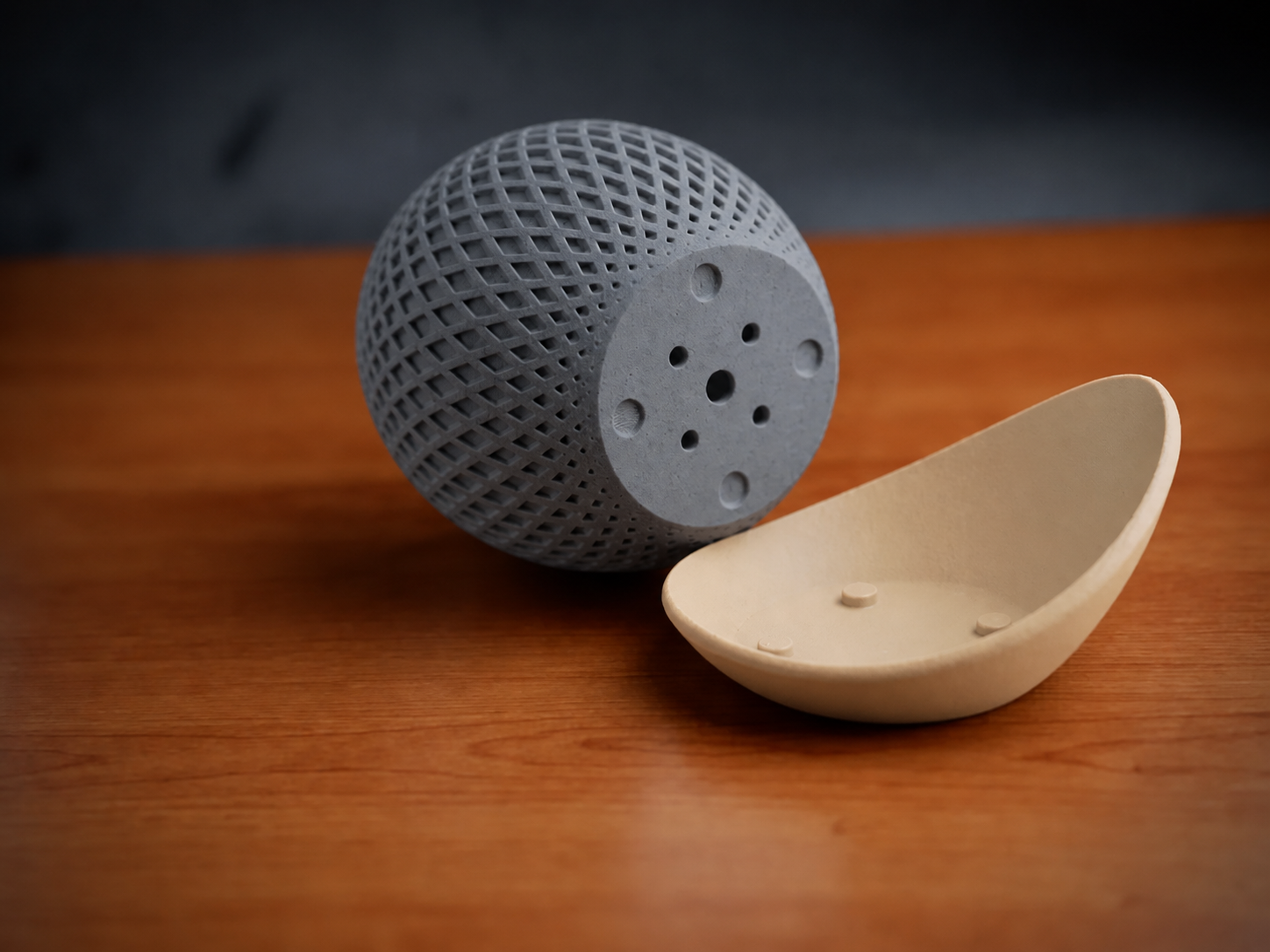 3D Baskı Küre Saksı - Kafes Dokulu İki Parçalı Dekoratif Saksı - Gri-Bej