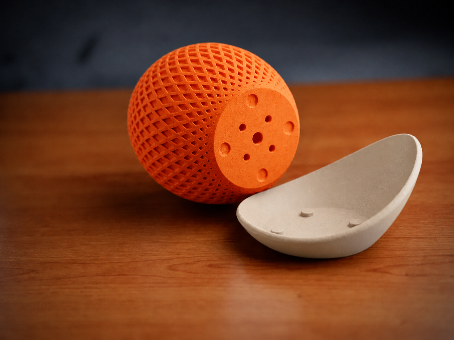 3D Baskı Küre Saksı - Kafes Dokulu İki Parçalı Dekoratif Saksı - Turuncu-Bej