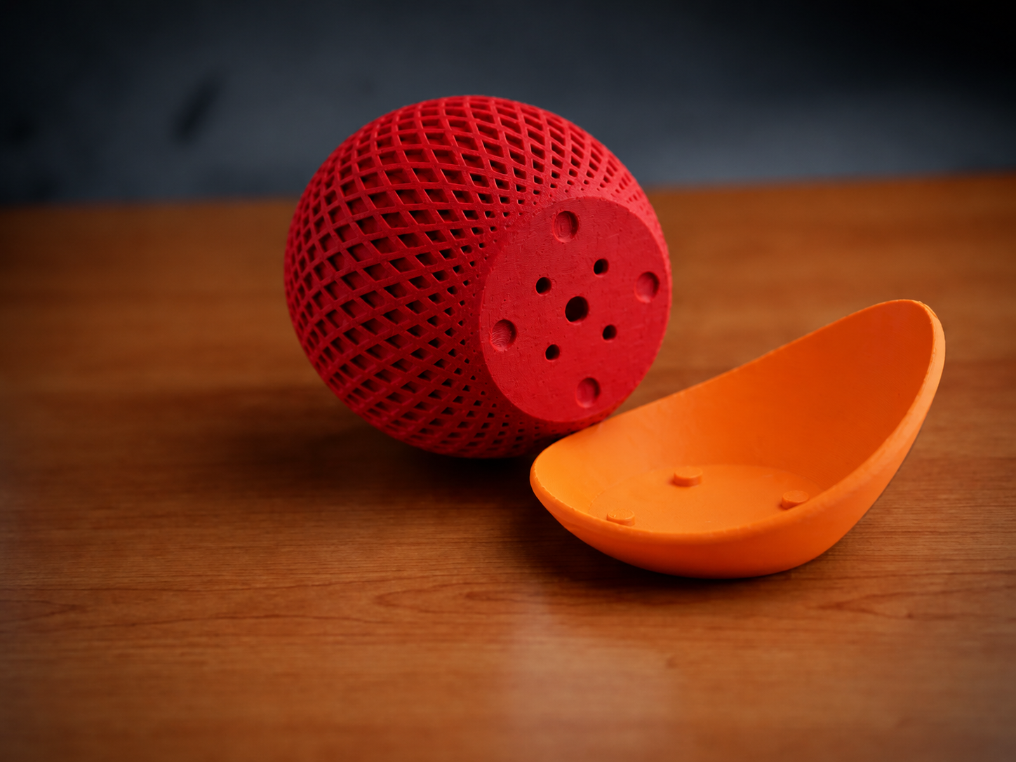3D Baskı Küre Saksı - Kafes Dokulu İki Parçalı Dekoratif Saksı - Kırmızı-Turuncu