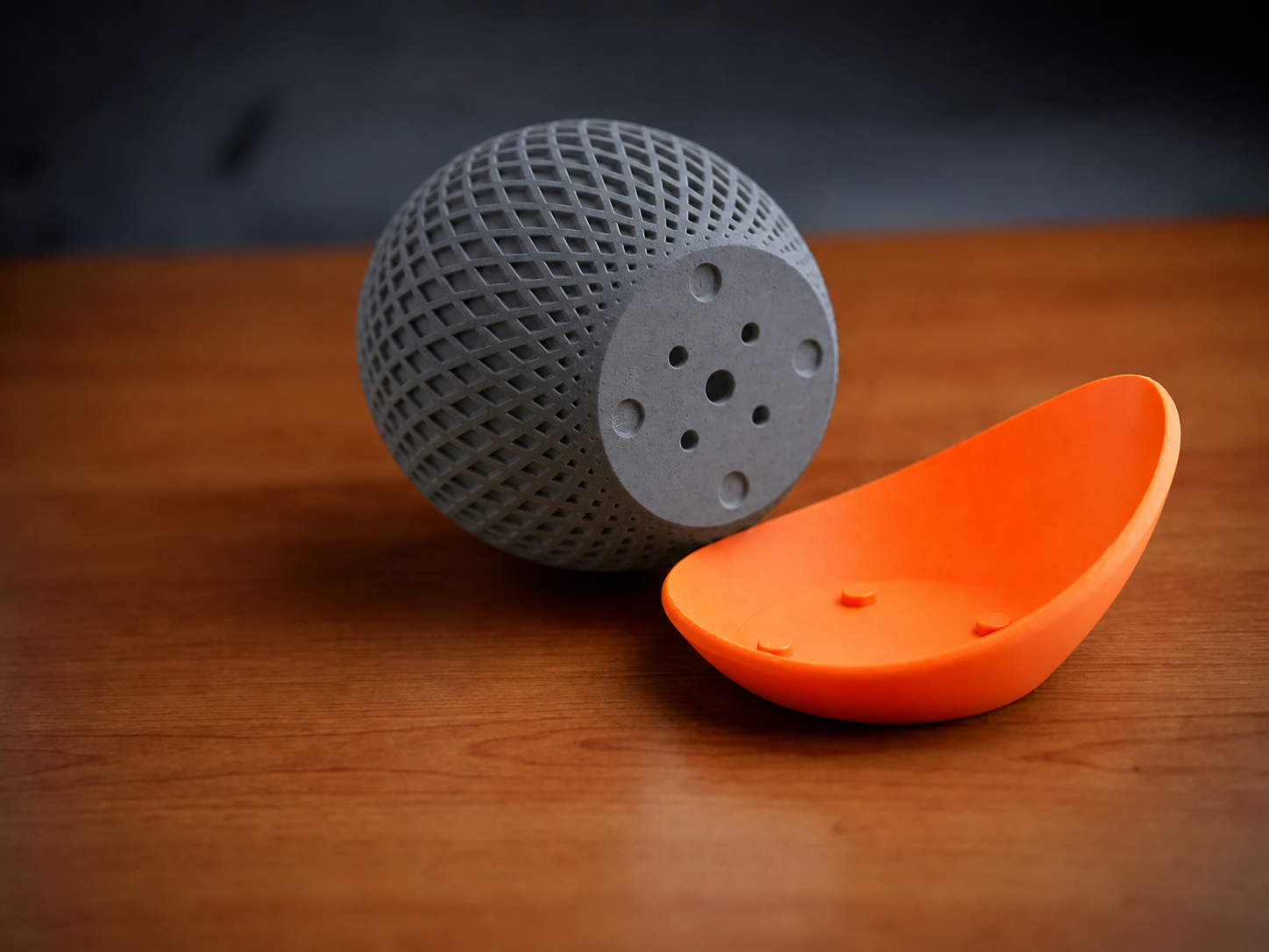 3D Baskı Küre Saksı - Kafes Dokulu İki Parçalı Dekoratif Saksı - Gri-Turuncu