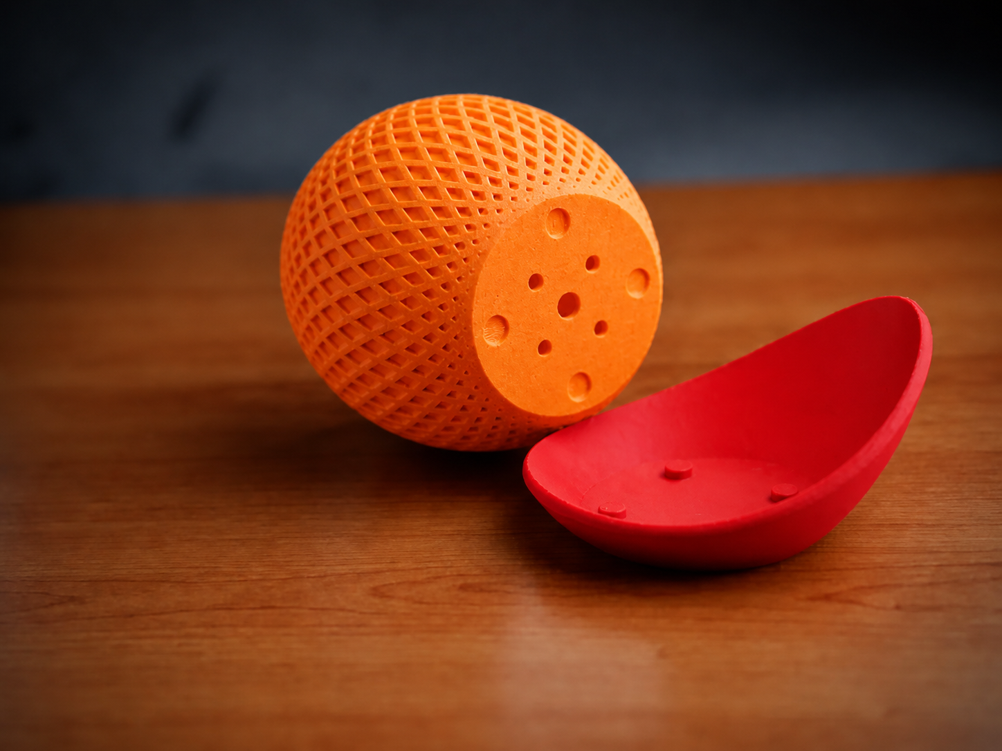 3D Baskı Küre Saksı - Kafes Dokulu İki Parçalı Dekoratif Saksı - Turuncu-Kırmızı