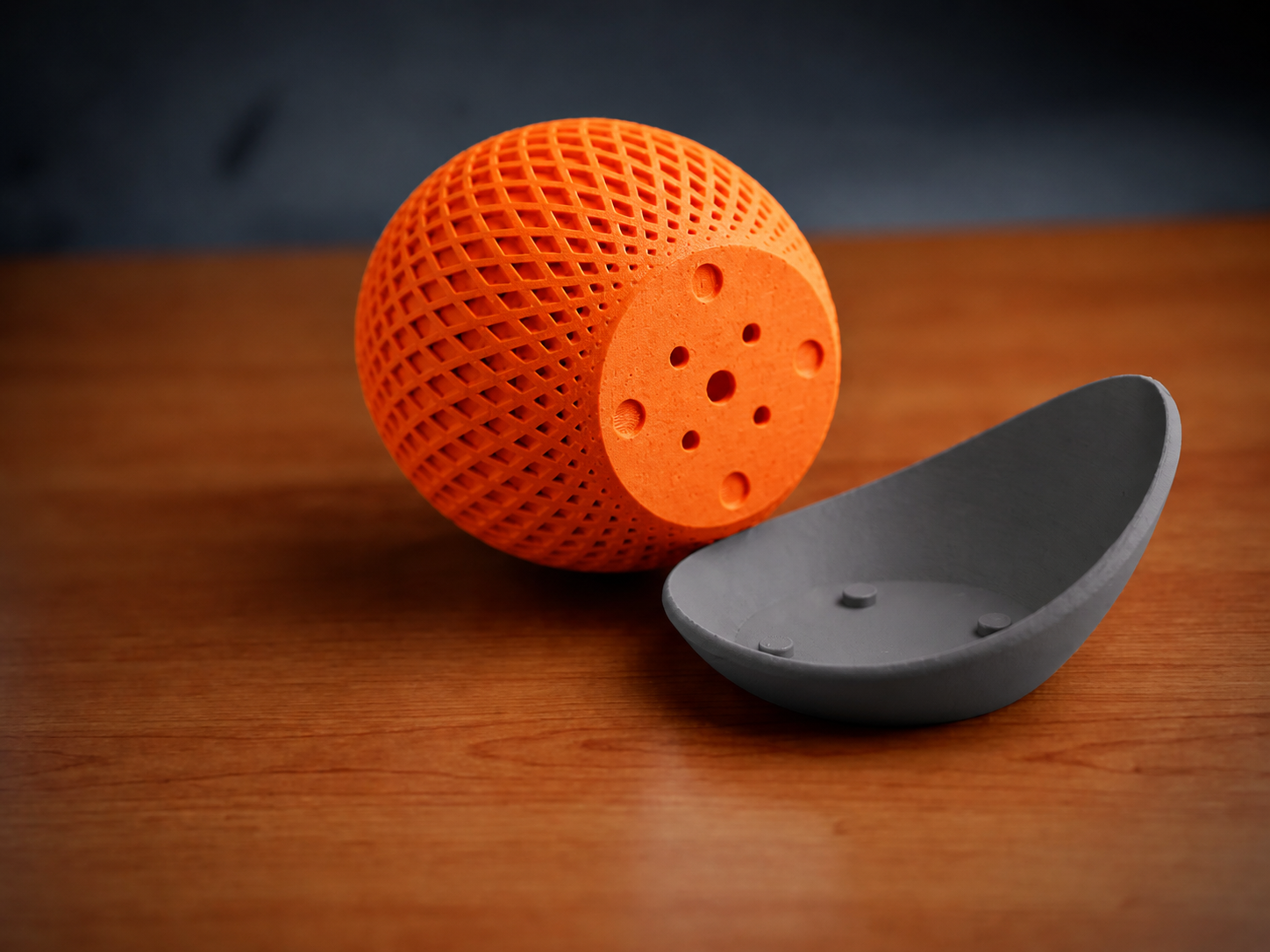 3D Baskı Küre Saksı - Kafes Dokulu İki Parçalı Dekoratif Saksı - Turuncu-Gri