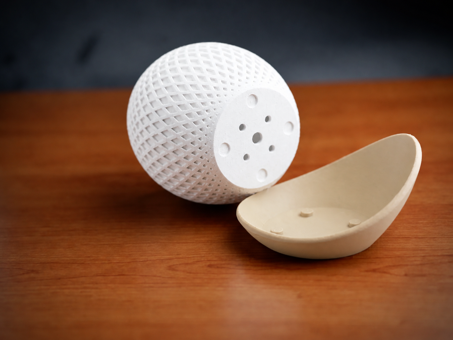 3D Baskı Küre Saksı - Kafes Dokulu İki Parçalı Dekoratif Saksı - Beyaz-Bej
