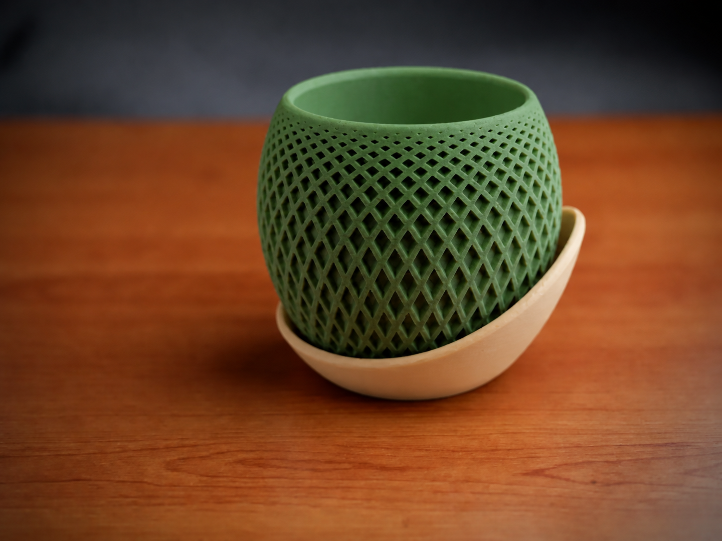3D Baskı Küre Saksı - Kafes Dokulu İki Parçalı Dekoratif Saksı - Yeşil-Bej