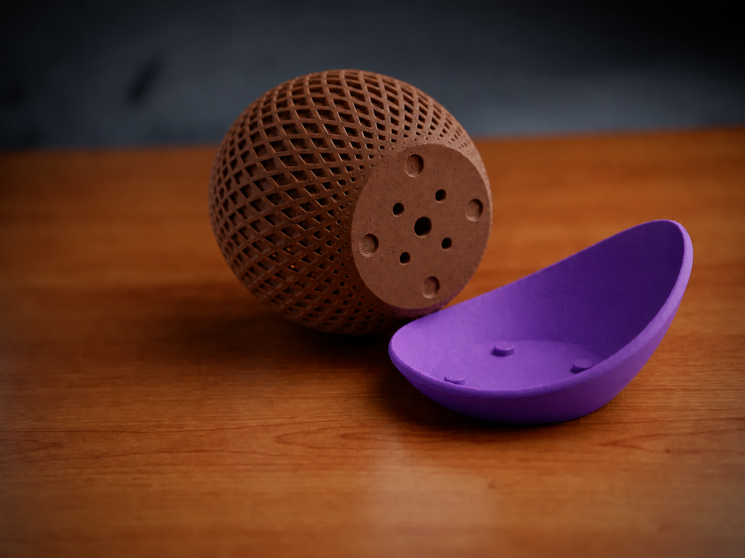 3D Baskı Küre Saksı - Kafes Dokulu İki Parçalı Dekoratif Saksı - Kahverengi-Mor